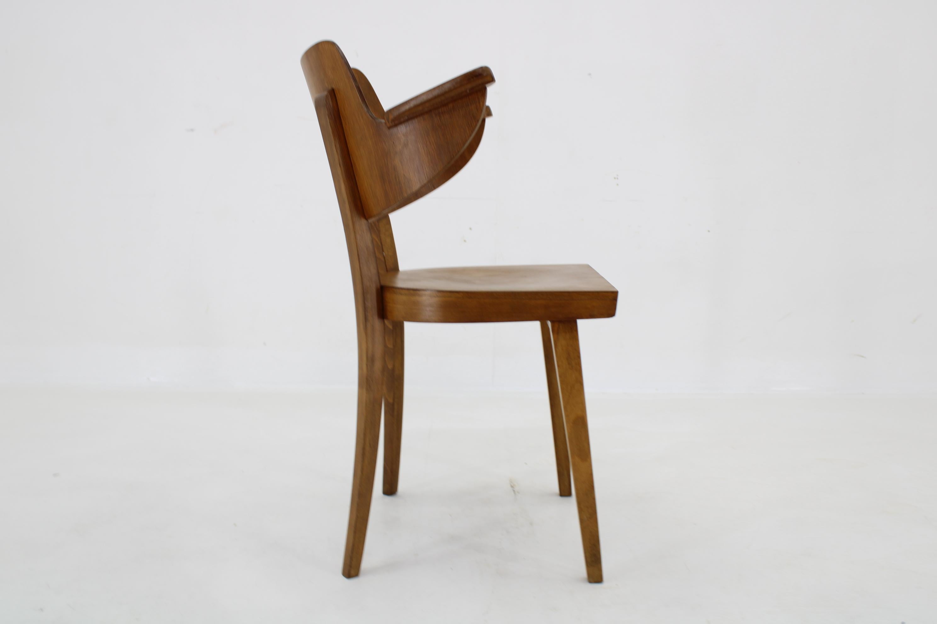 1960s Desk or Side Beech Chair by Ton, Czechoslovakia In Good Condition For Sale In Praha, CZ
