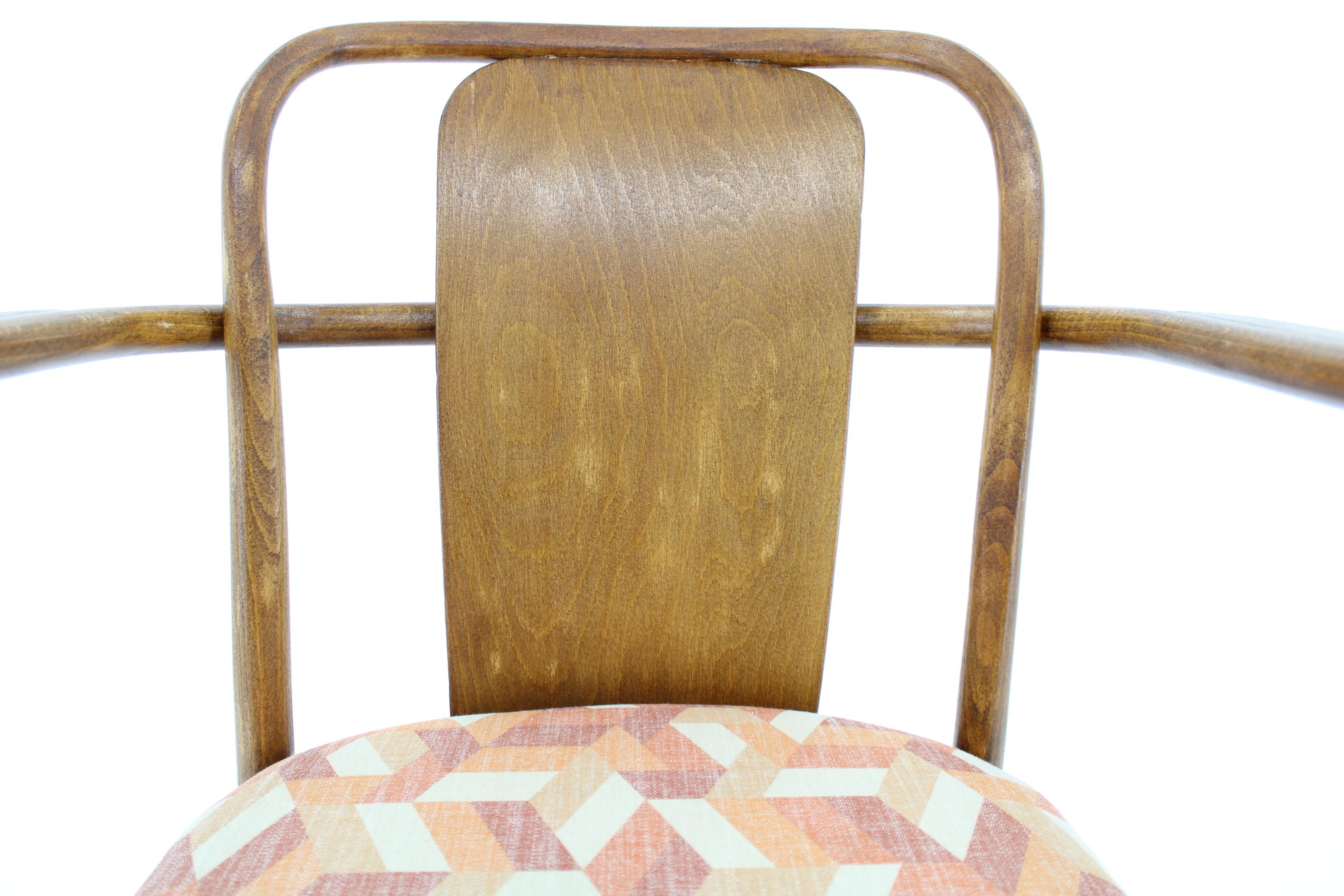 1960s Desk or Side Bentwood Chair by Ton, Czechoslovakia For Sale 6