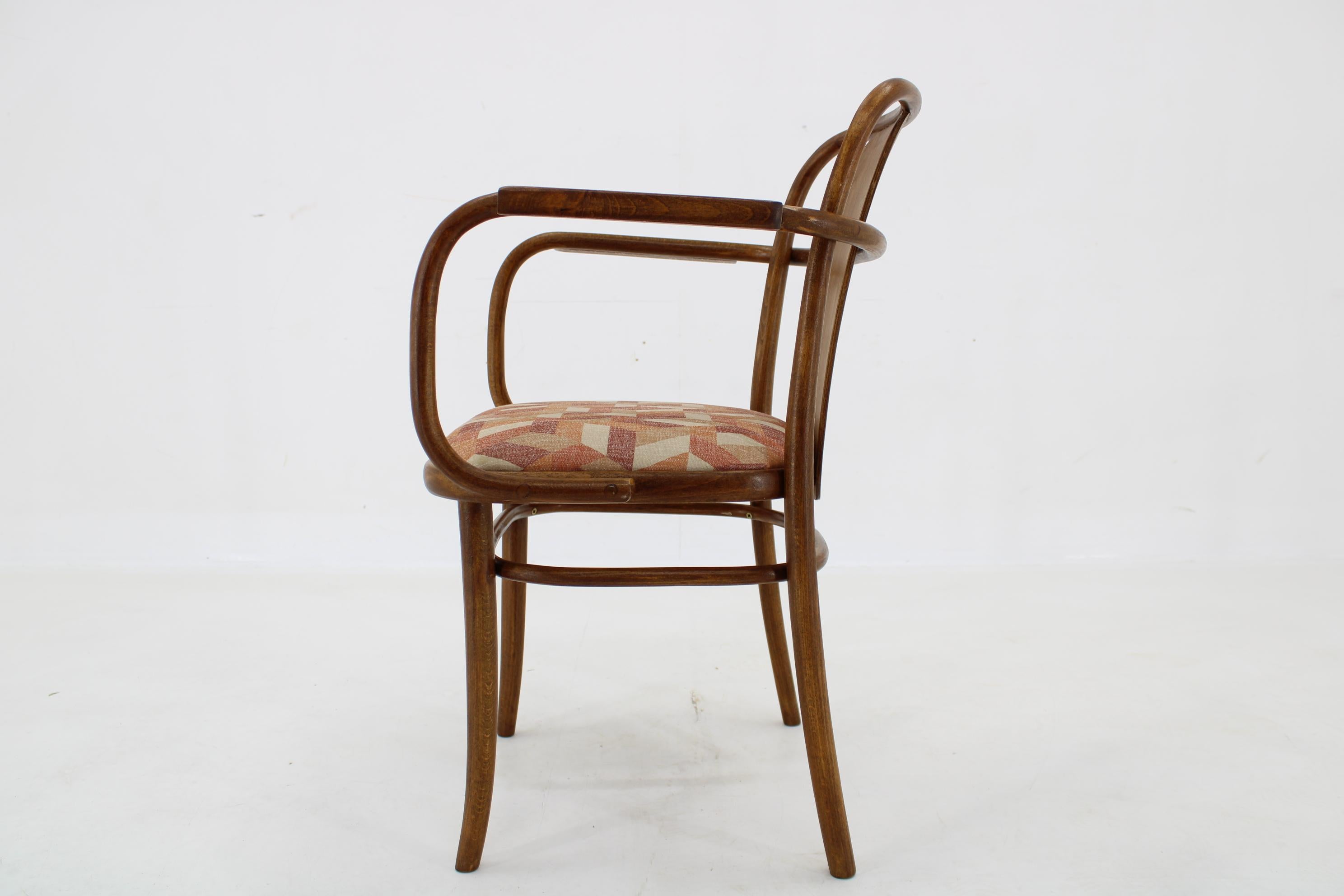 1960s Desk or Side Bentwood Chair by Ton, Czechoslovakia For Sale 2