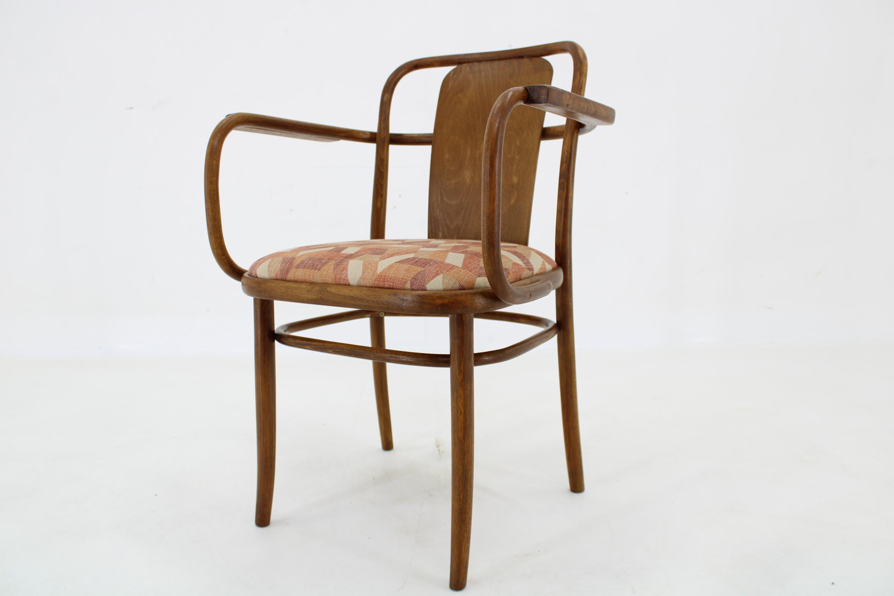1960s Desk or Side Bentwood Chair by Ton, Czechoslovakia For Sale 3