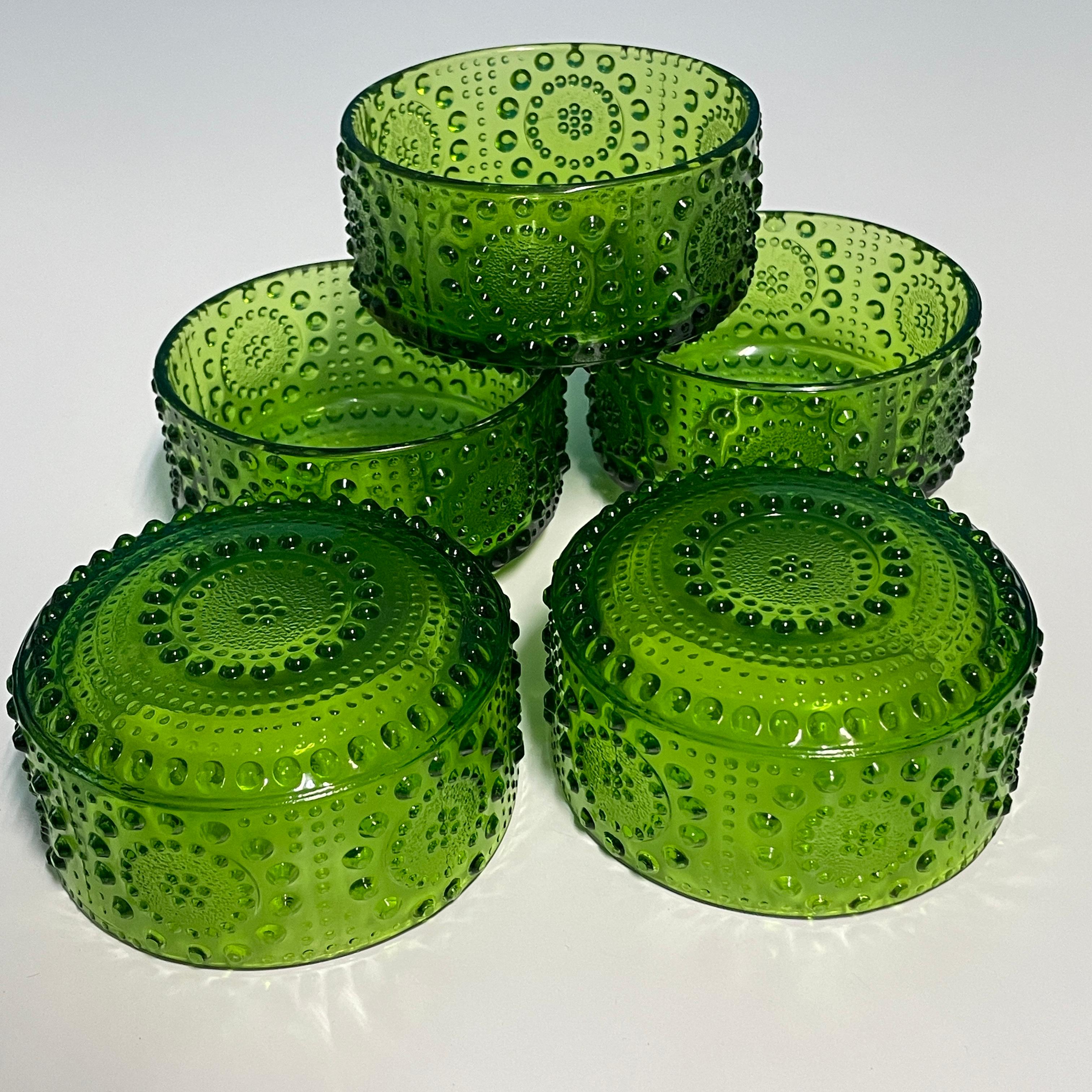Dessertschalen aus den 1960er Jahren, entworfen von Nanny Still - Made in Finland. Satz mit 5 Stück (Glas) im Angebot