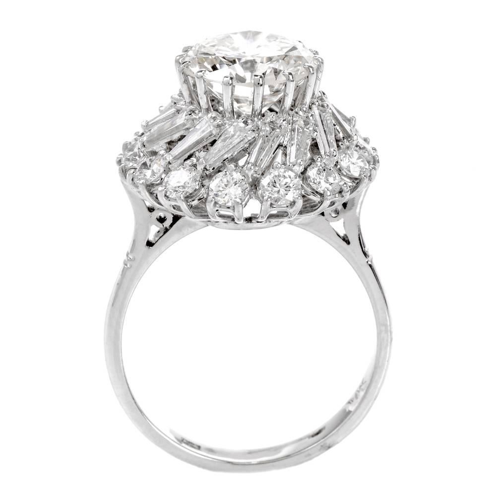 1960s Diamond 18 Karat Gold Engagement Cocktail Ring 1