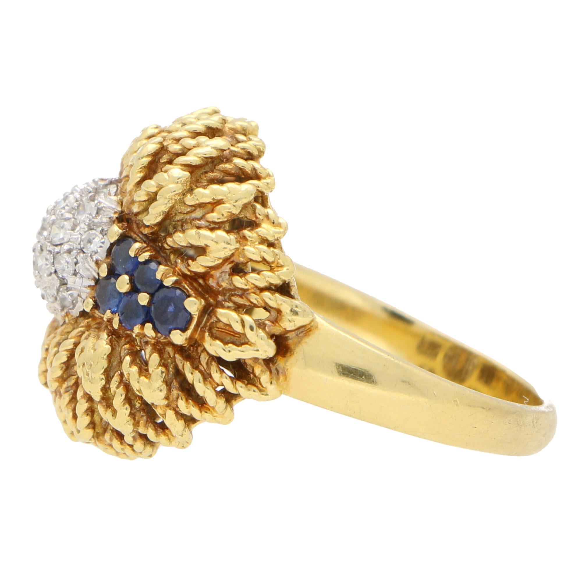 1960s Diamond and Sapphire Floral Cocktail Bombe Ring Set in 18 Karat Gold In Good Condition In London, GB