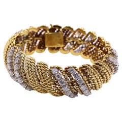 Vintage 1960s Diamond Braided 18 Karat Gold Bombe Bracelet