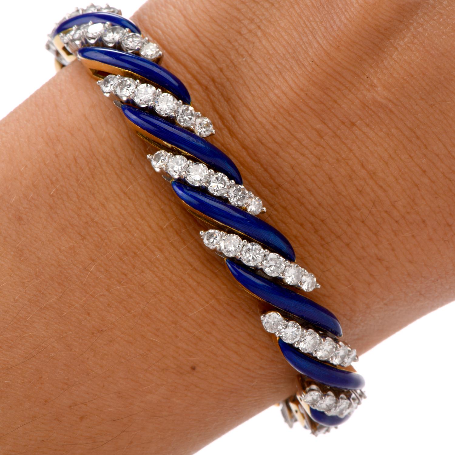 1960s Diamond Cobalt Blue Enamel Striped 18 Karat Gold Bracelet In Excellent Condition In Miami, FL