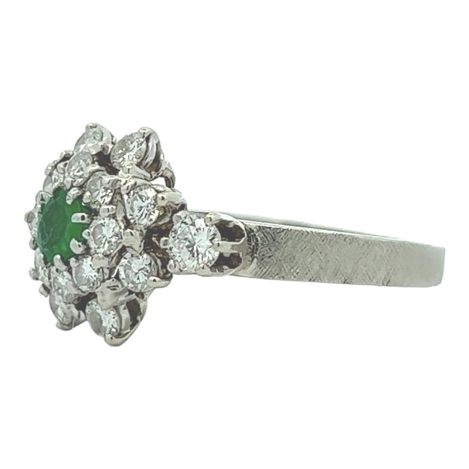 1960s Diamond Emerald Platinum Vintage Estate Cocktail Ring In Excellent Condition For Sale In Boca Raton, FL