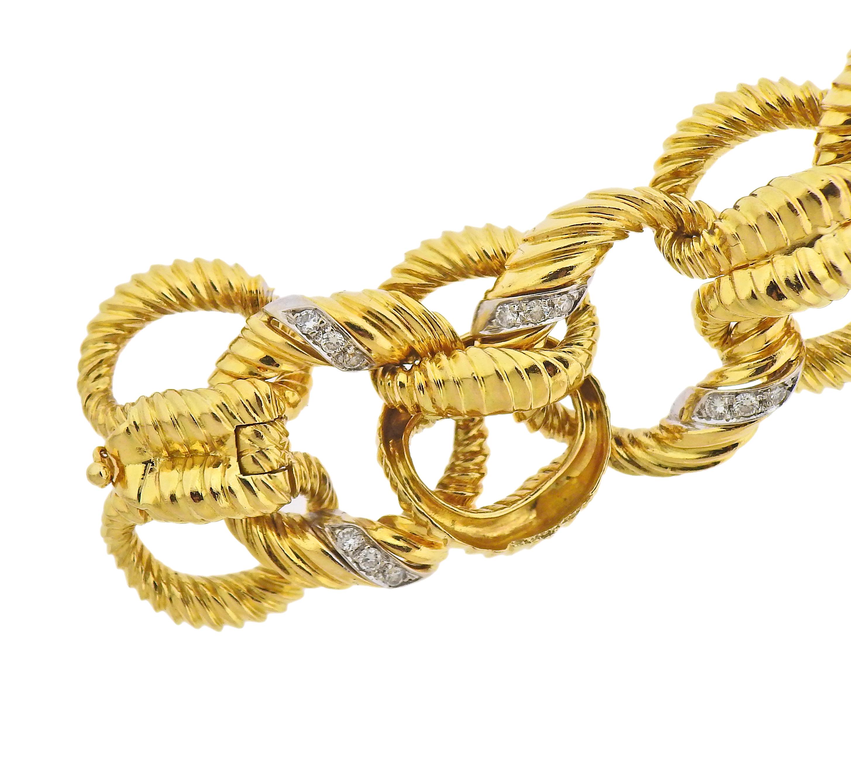 1960s Diamond Gold Link Bracelet In Excellent Condition For Sale In New York, NY