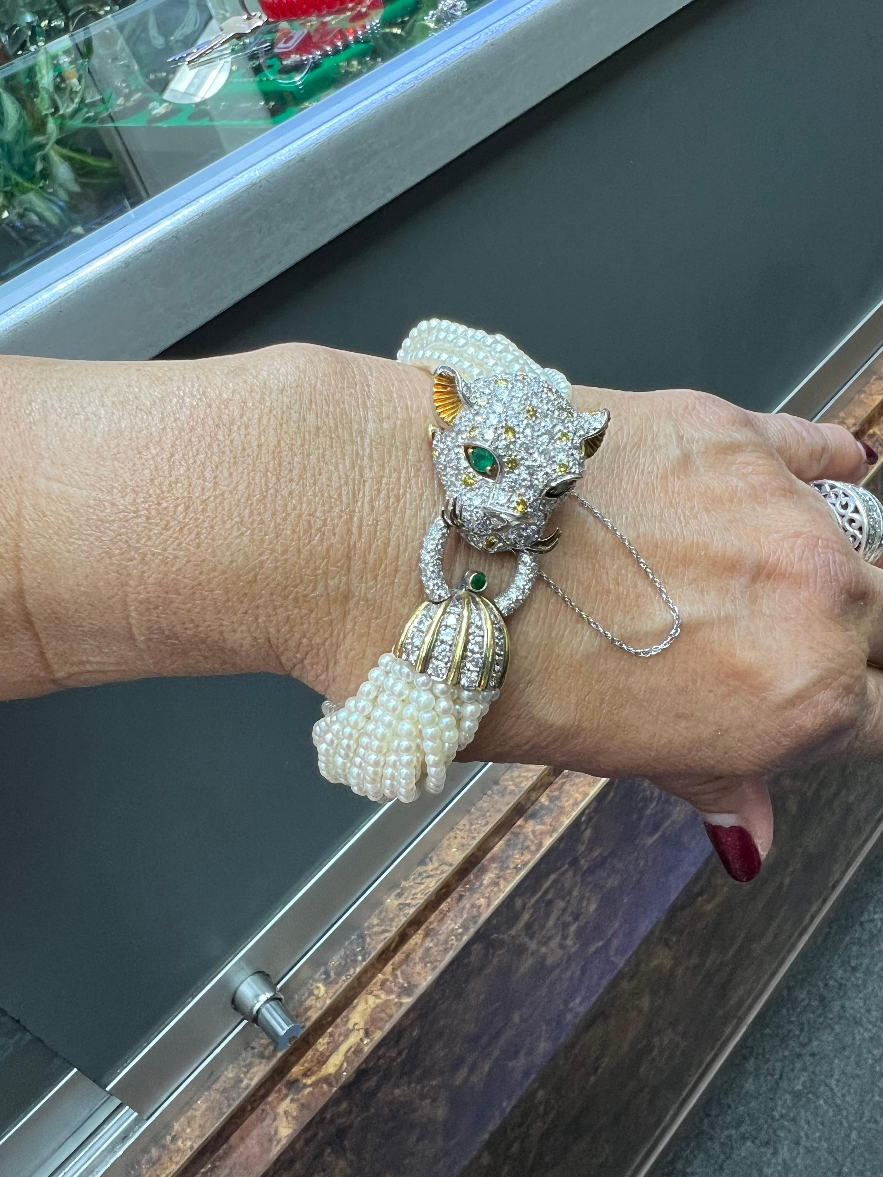 Round Cut 1960s Diamond Leopard Head Pearl And Gold Torsade Bracelet