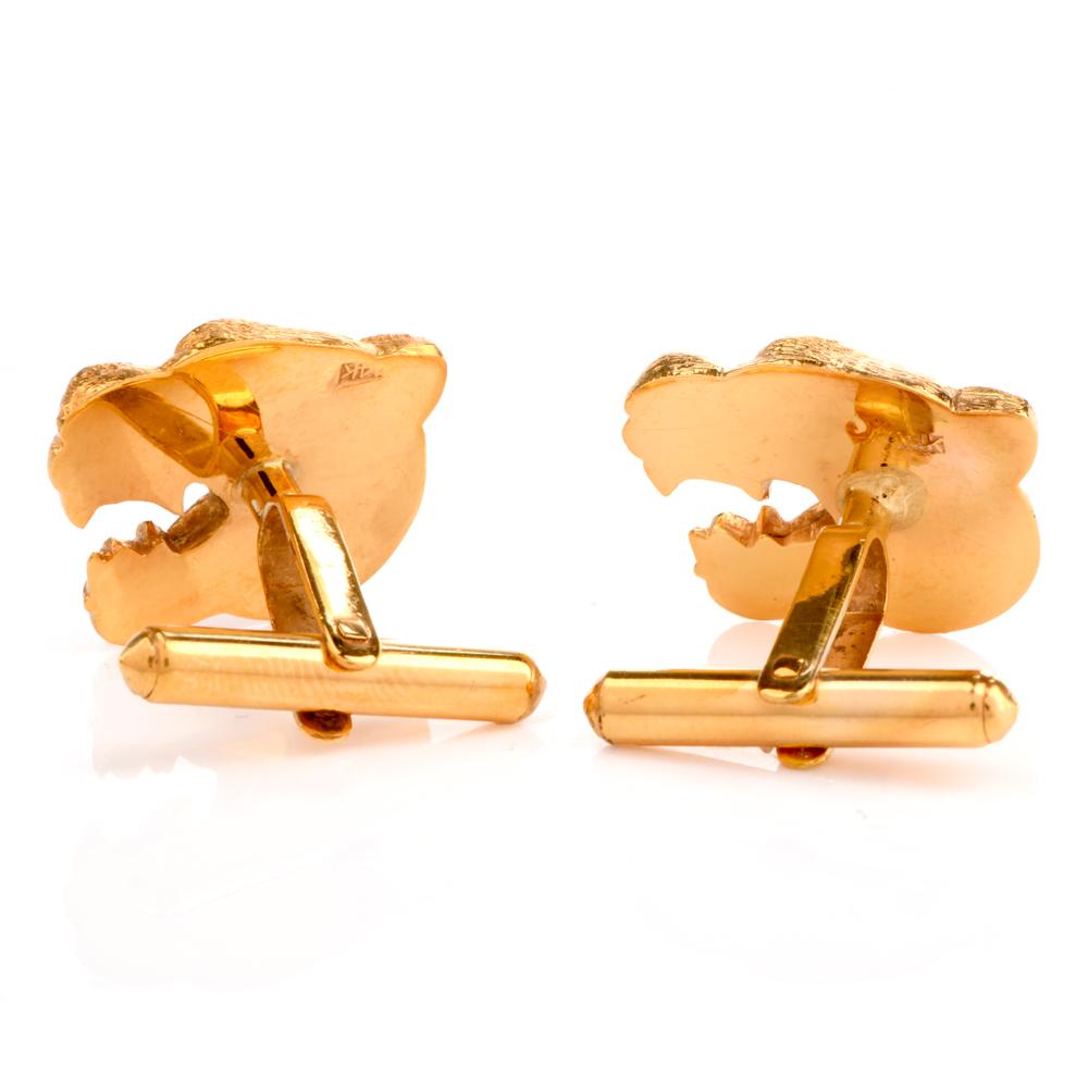 1960s Diamond Panther Head 18 Karat Yellow Gold Men’s Cufflinks In Excellent Condition For Sale In Miami, FL