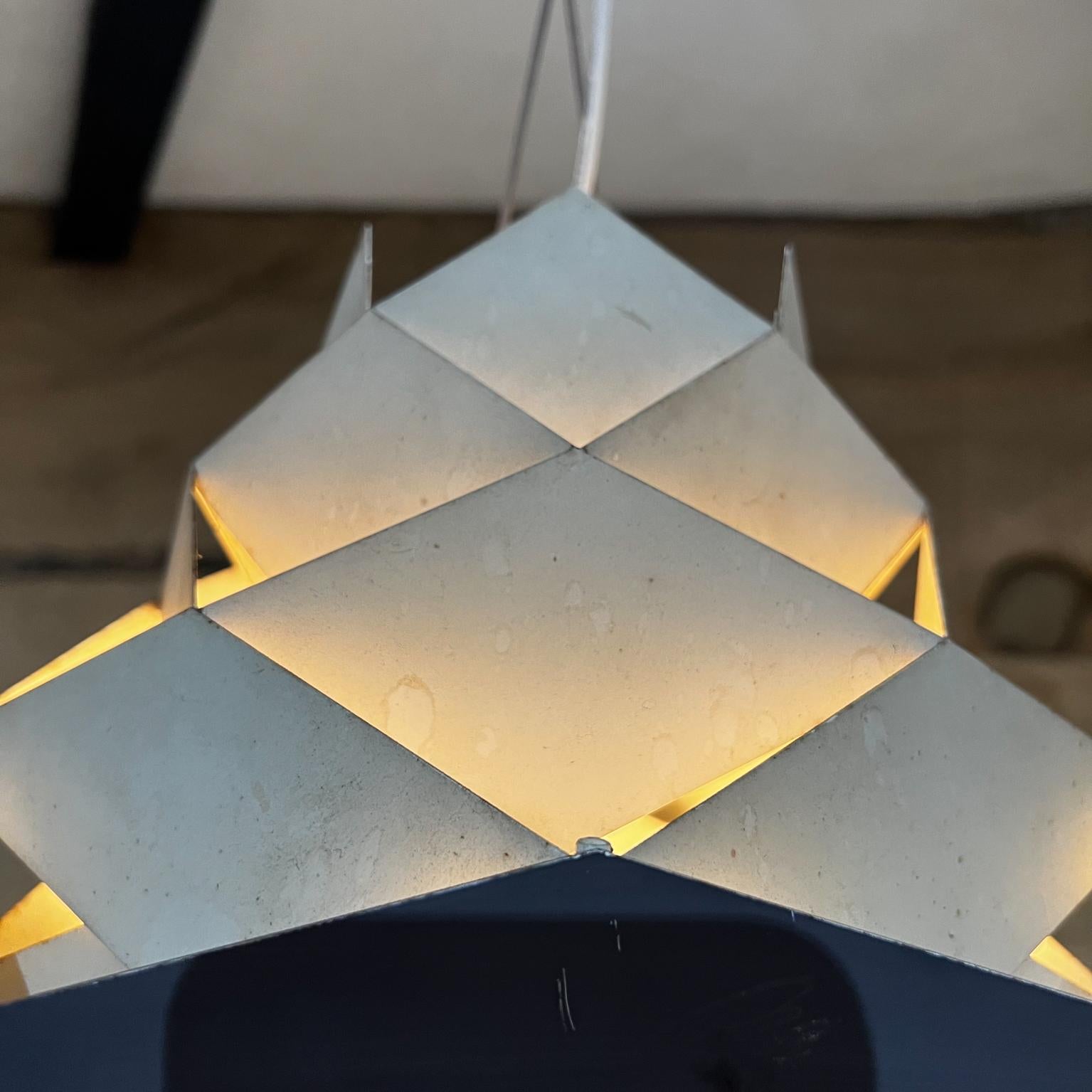 Metallo 1960 Preben Dal Diamond Symphoni Pendant Light per Hans Følsgaard Danimarca in vendita