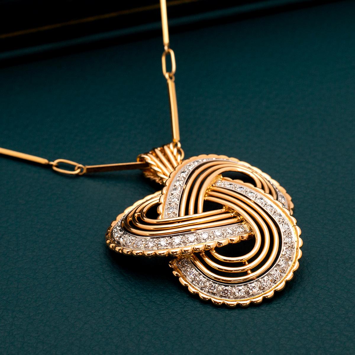 Women's or Men's 1960s Diamond Yellow Gold Platinum Pendant on Sautoir Chain Necklace