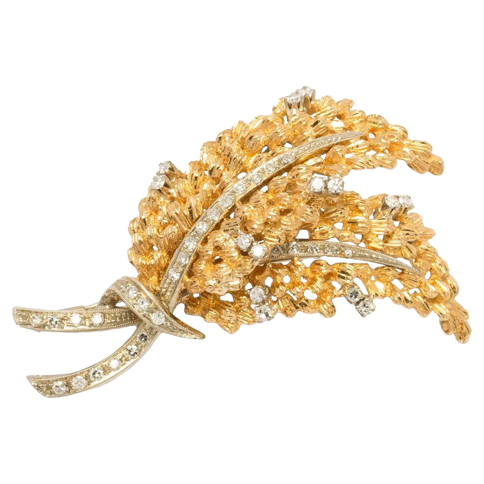 1960s diamonds and gold leaves brooch