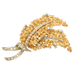 1960s diamonds and gold leaves brooch