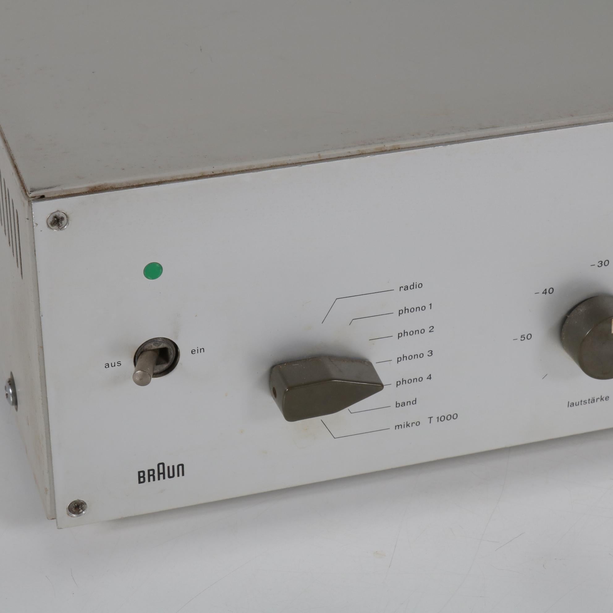 A rare vintage CSV 60/1 tube amplifier designed by Dieter Rams, manufactured by Braun in Germany around 1960.

Made of metallic white / grey lacquered metal this piece is a wonderful piece of retro musical technology. It has a modern, minimalist