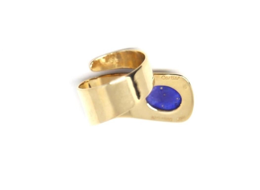 1960s Dinh Van for Cartier 18k Gold and Lapis Lazuli Modernist Ring In Good Condition For Sale In Oakland, CA