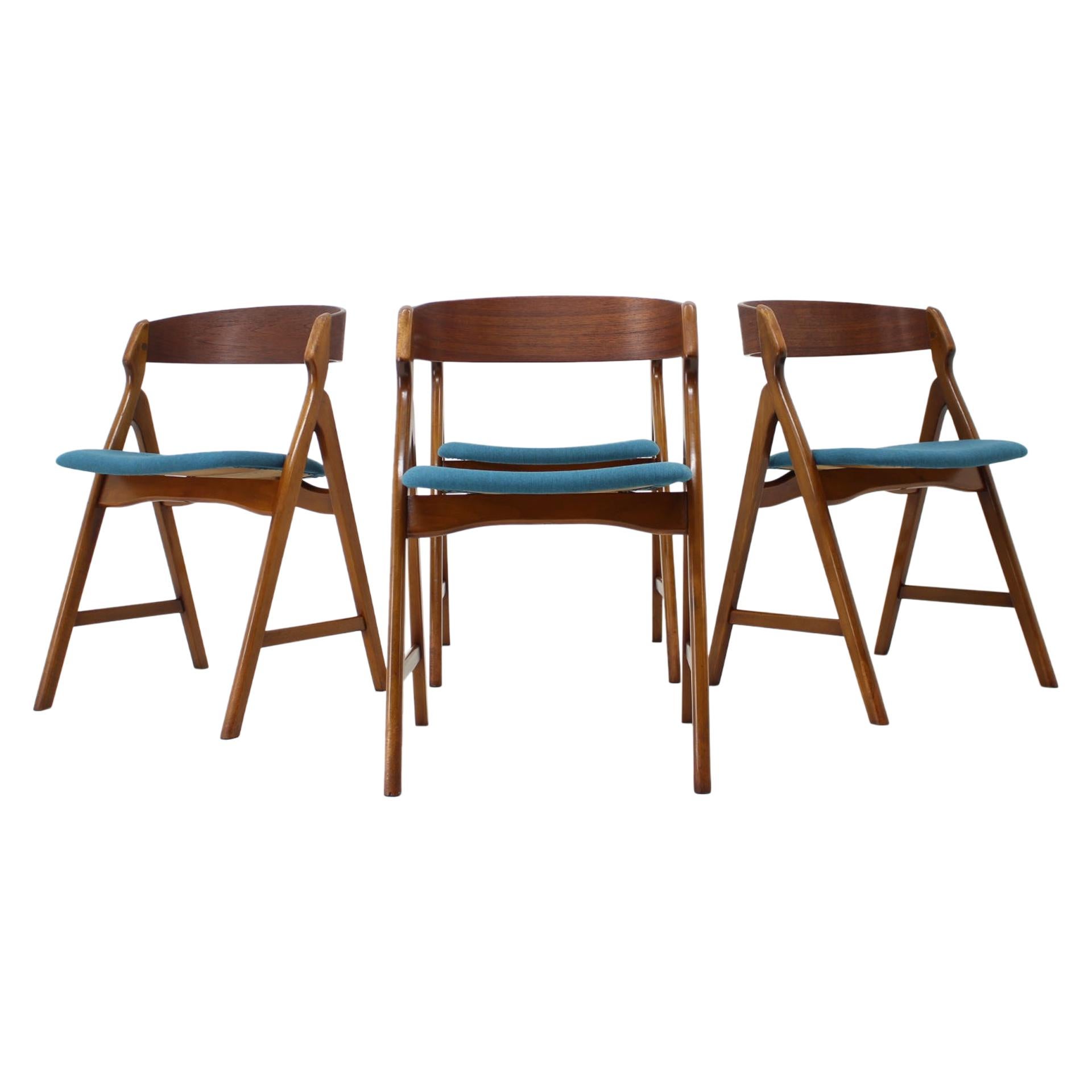 Set of 1960s Dining Chairs by Henning Kjaernulf for Boltinge Støle Møbelfabrik