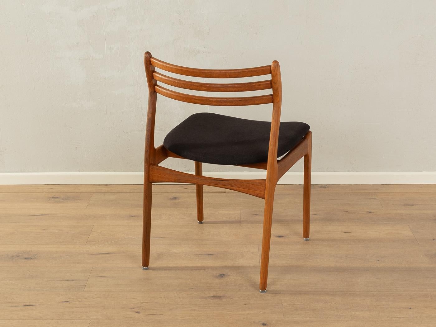 Mid-20th Century  1960s dining chairs, Farsø Stolefabrik  For Sale