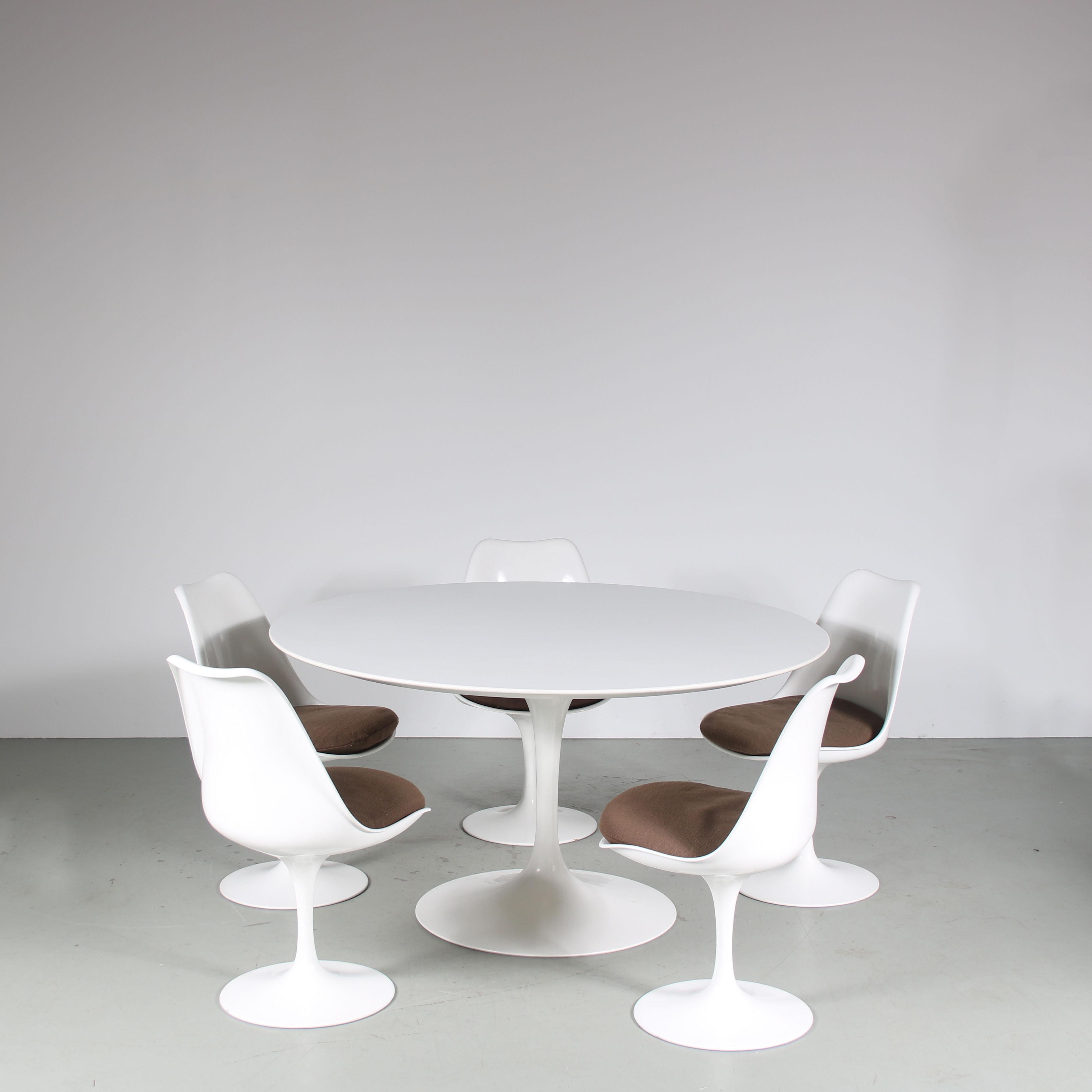 1960s Dining set by Eero Saarinen for Knoll International, USA In Good Condition In Amsterdam, NL