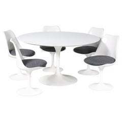 1960s Dining set by Eero Saarinen for Knoll International, USA