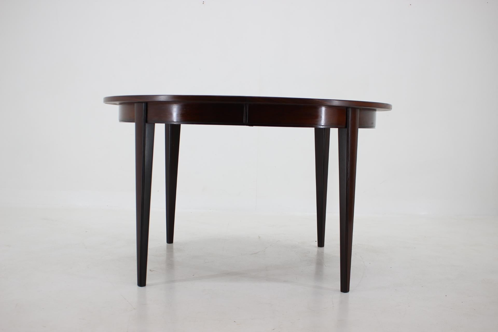 Mid-Century Modern Table de salle à manger des années 1960 par Gunni Omann pour Omann Jun Mobelfabrik, Danemark en vente