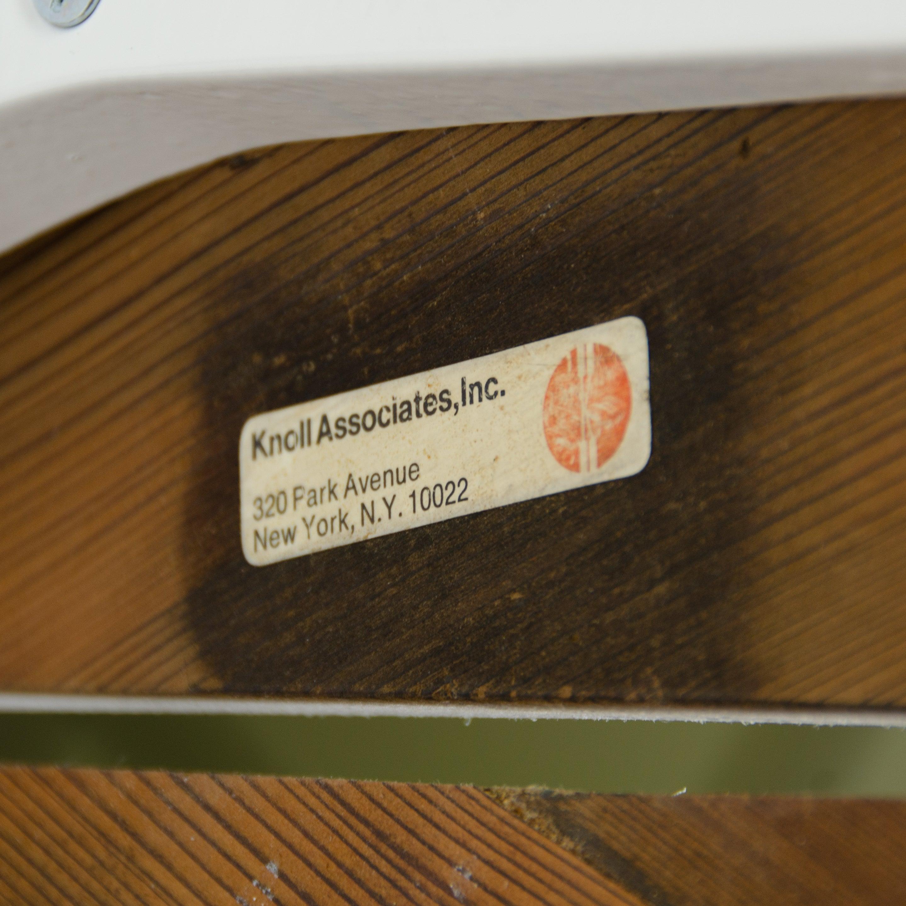 1960er Jahre Esstisch von Richard Schultz für Knoll International Vintage Redwood im Angebot 1
