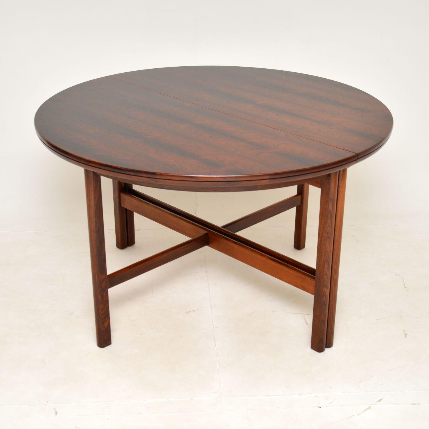 Mid-Century Modern 1960s Dining Table by Robert Heritage for Archie Shine For Sale