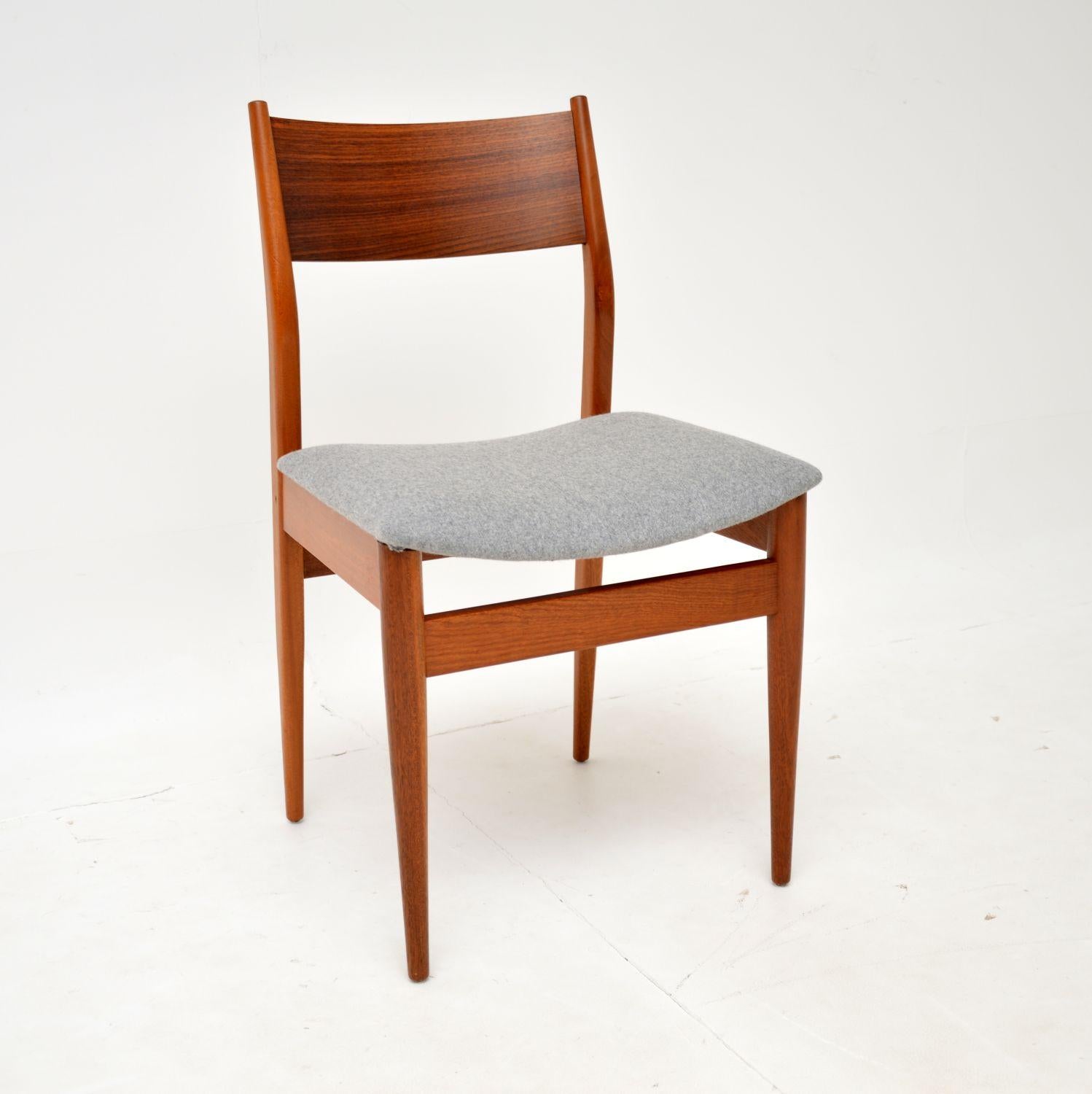 1960's Dining Table & Chairs by Uniflex 3