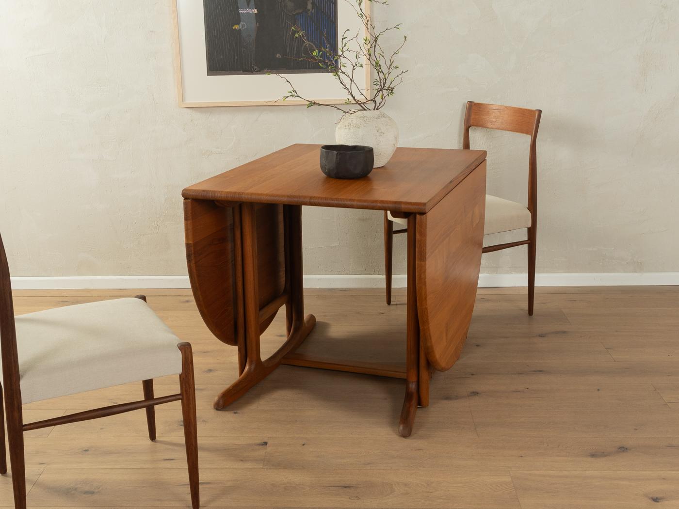 Mid-Century Modern 1960s Dining table, Gudme Møbelfabrik