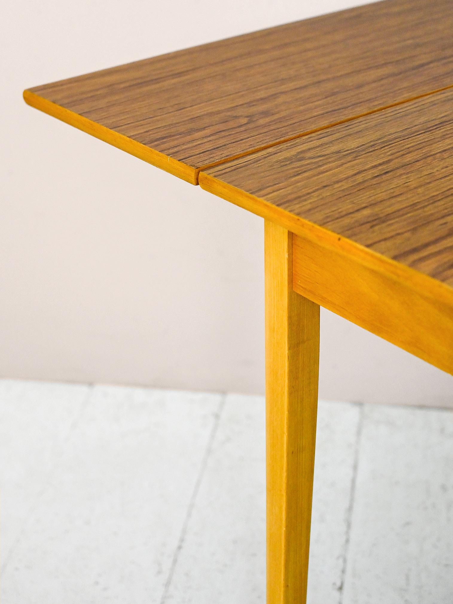 1960s Dining Table with Formica Top In Good Condition For Sale In Brescia, IT