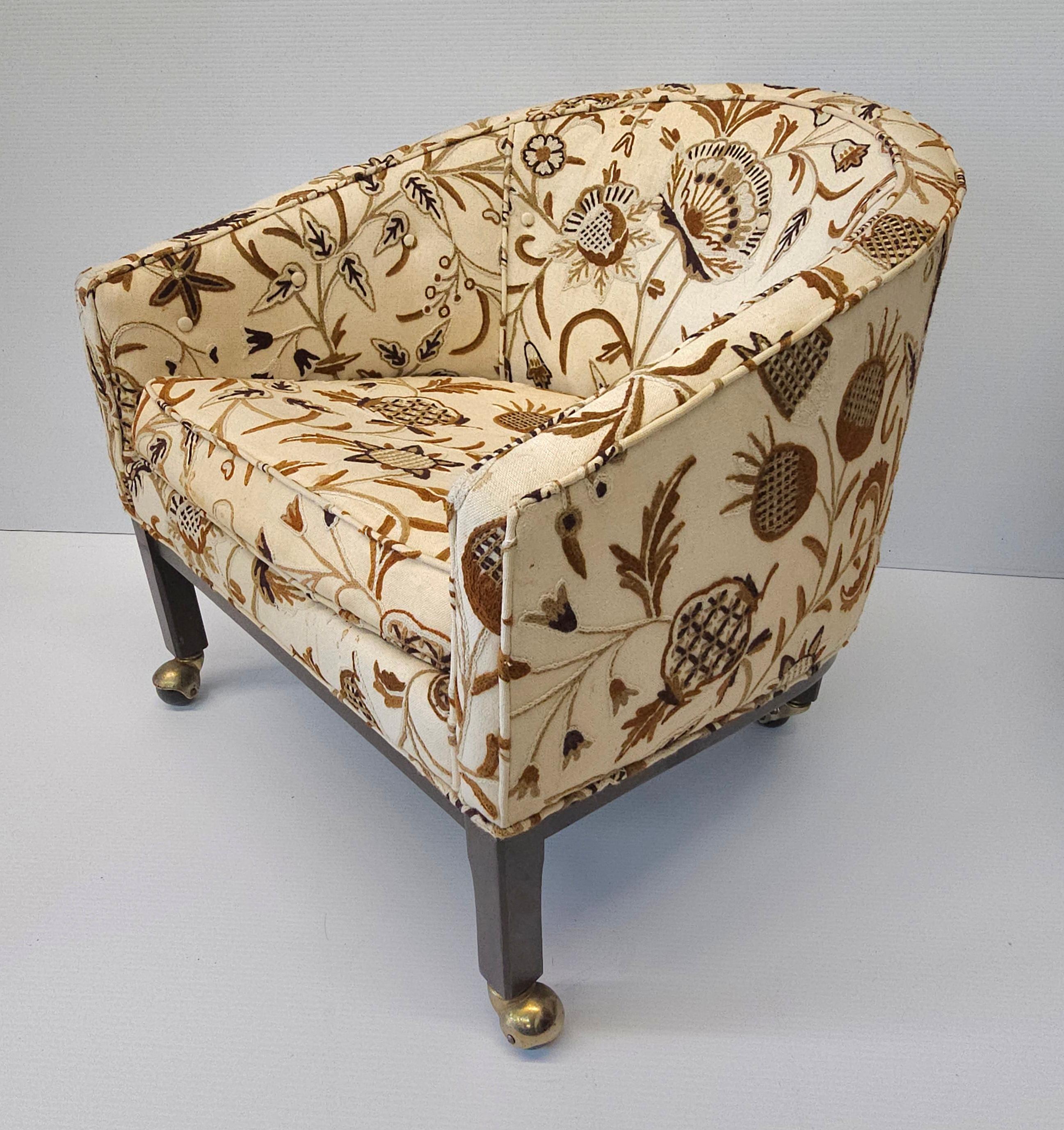 Mid-Century Modern 1960s Directional Petrified Needlepoint Cotton Felt Upholstered Lounge Chair For Sale