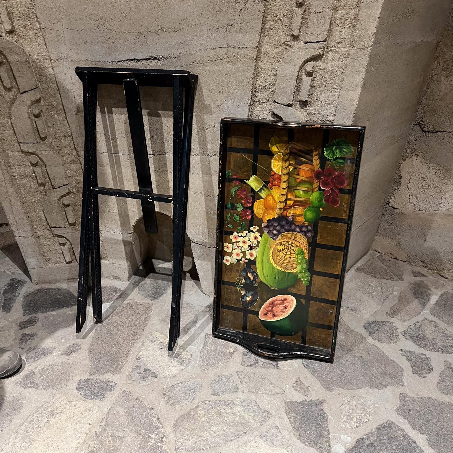 1960s Diseños Caaesa Folding Butler's Tray Table Hand Painted Gold Leaf For Sale 4