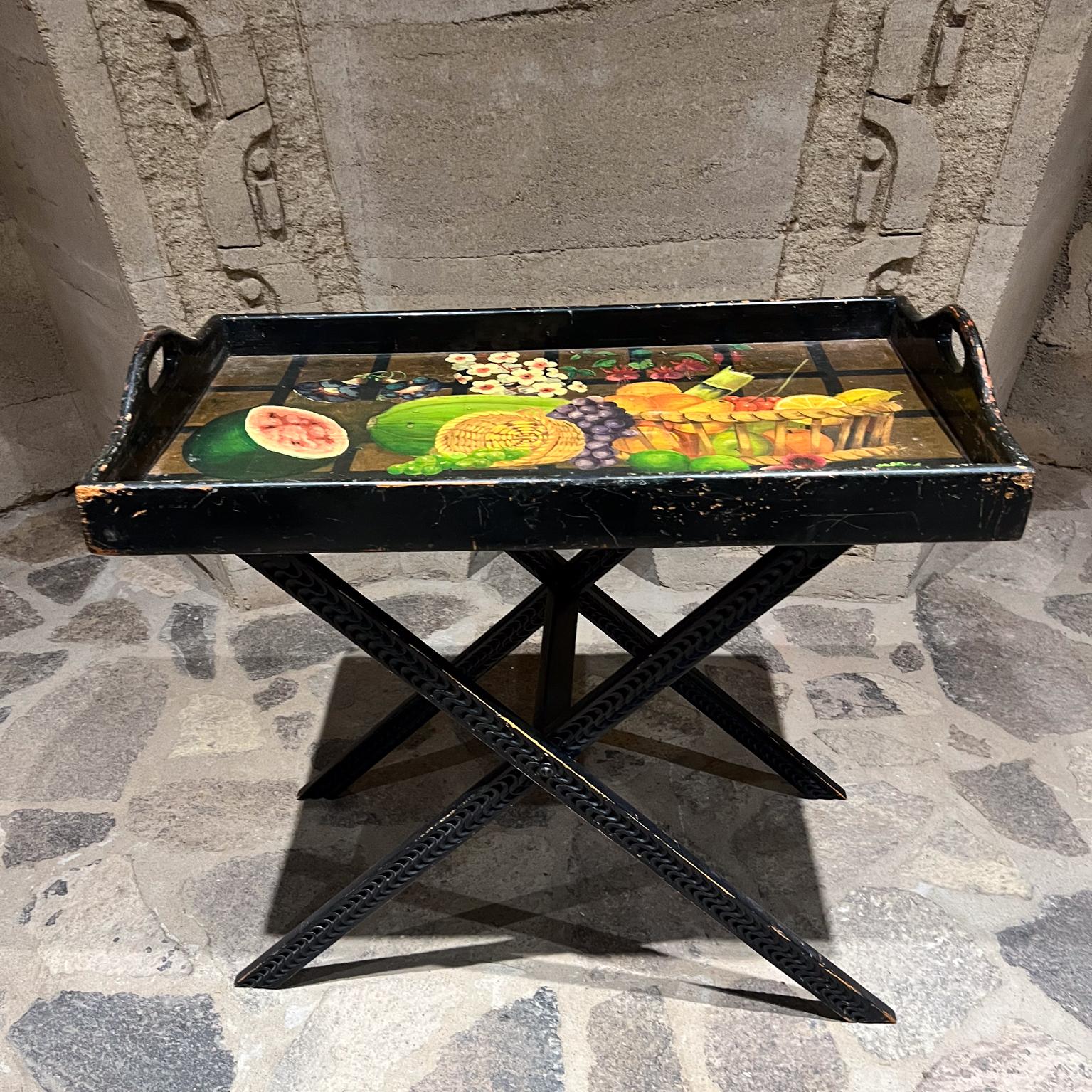 1960s Diseños Caaesa Folding Butler's Tray Table Hand Painted Gold Leaf For Sale 2