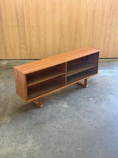 1960s Display Cabinet by Dyrlund in teak and sliding glass