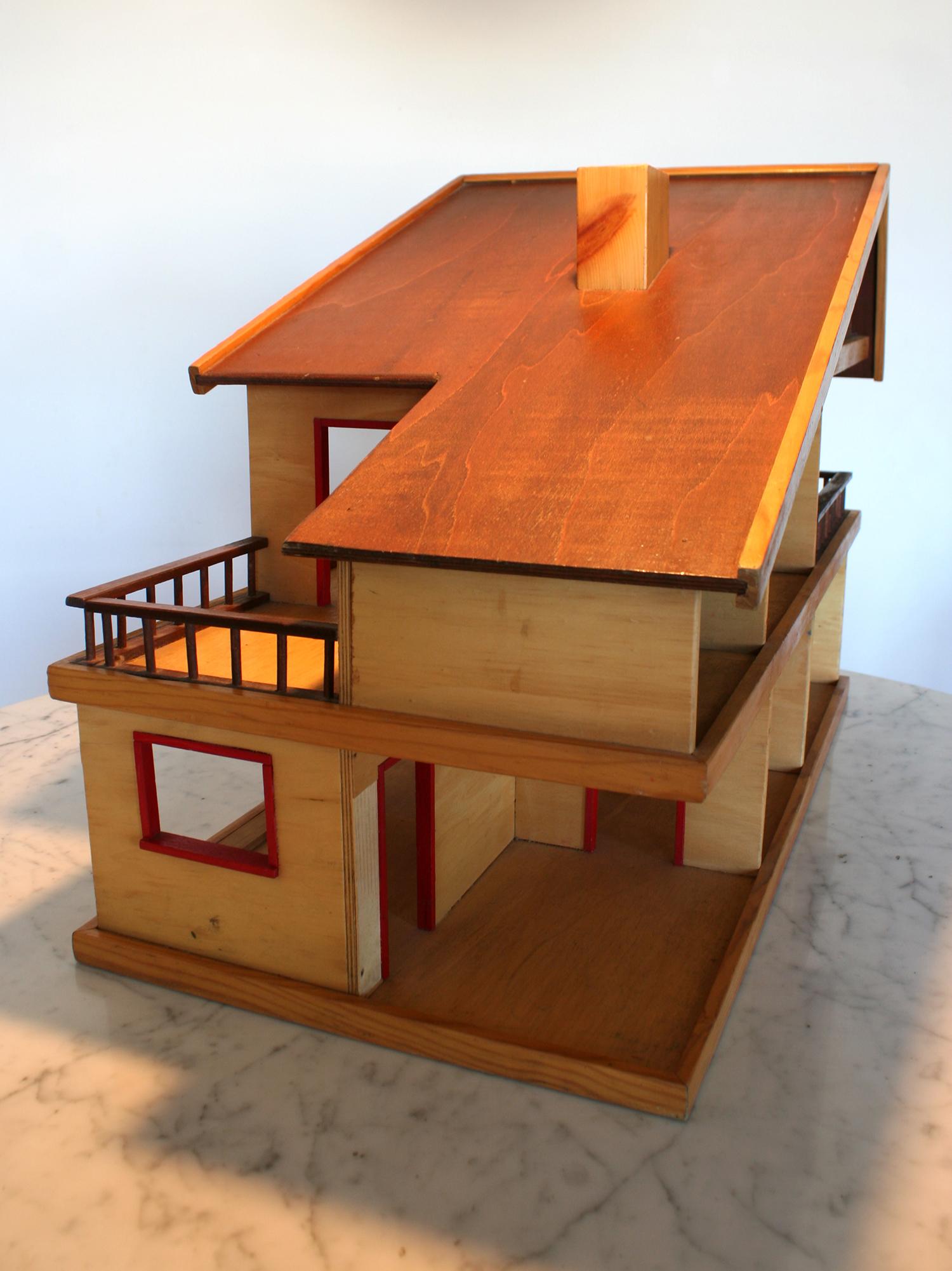 1960s Doll House In Good Condition In Barcelona, Cataluna