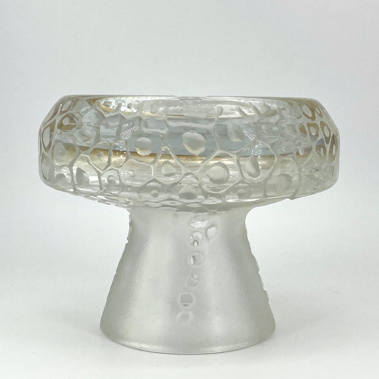 Hand-Crafted 1960s Dolomite Mushroom Art Glass Footed Ashtray Vintage Italian Mid-Century Era For Sale