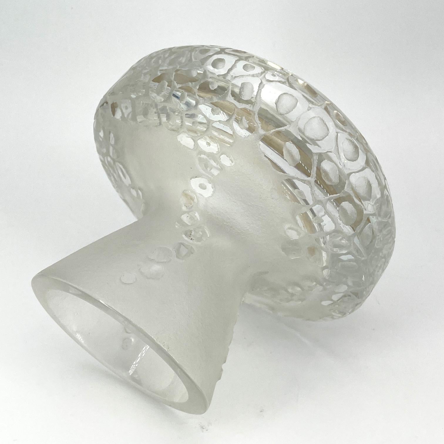1960s Dolomite Mushroom Art Glass Footed Ashtray Vintage Italian Mid-Century Era For Sale 3