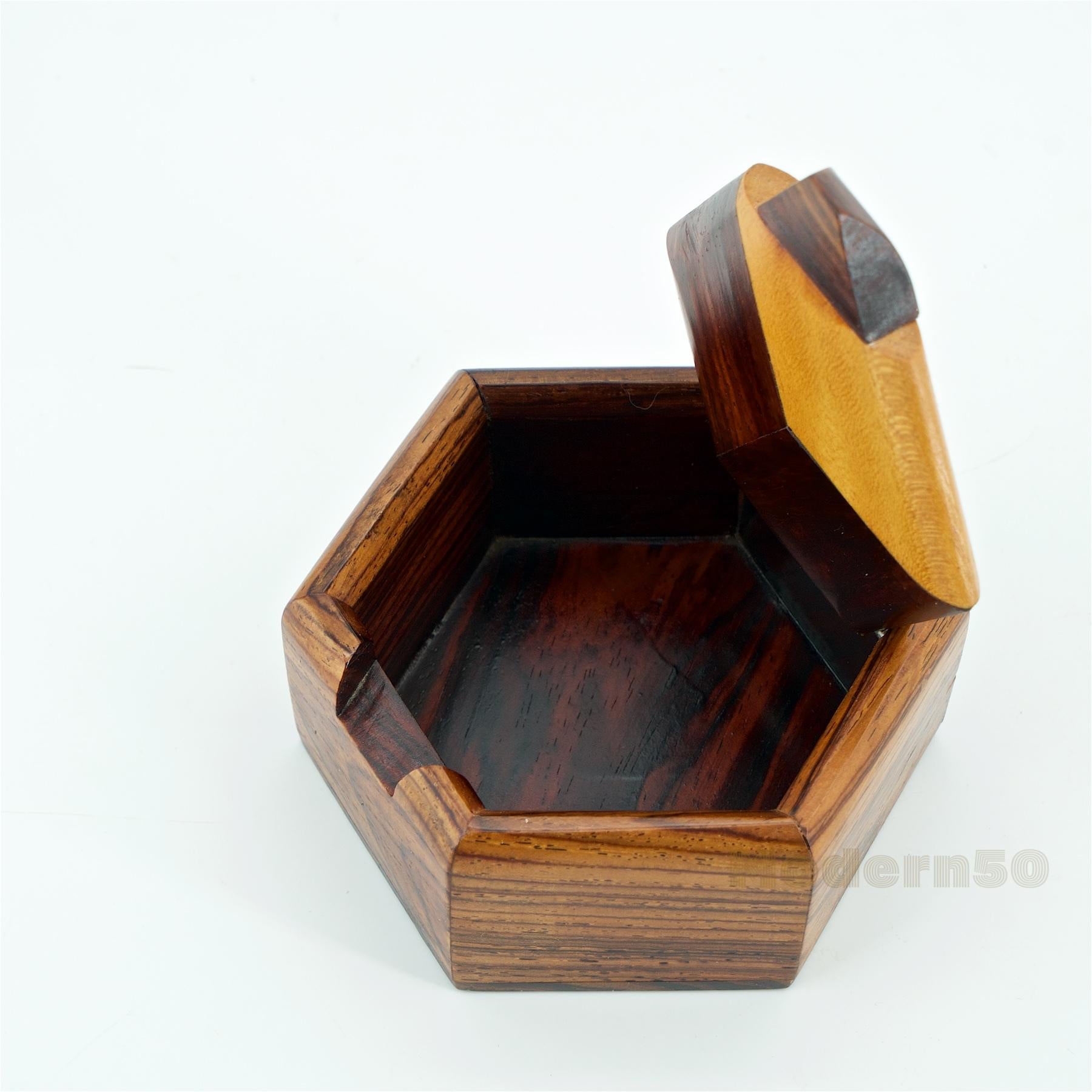 1960s Geometric Jewelry Trinket Geometric Box Mexican Craft Eclectic Woodworker In Good Condition For Sale In Hyattsville, MD
