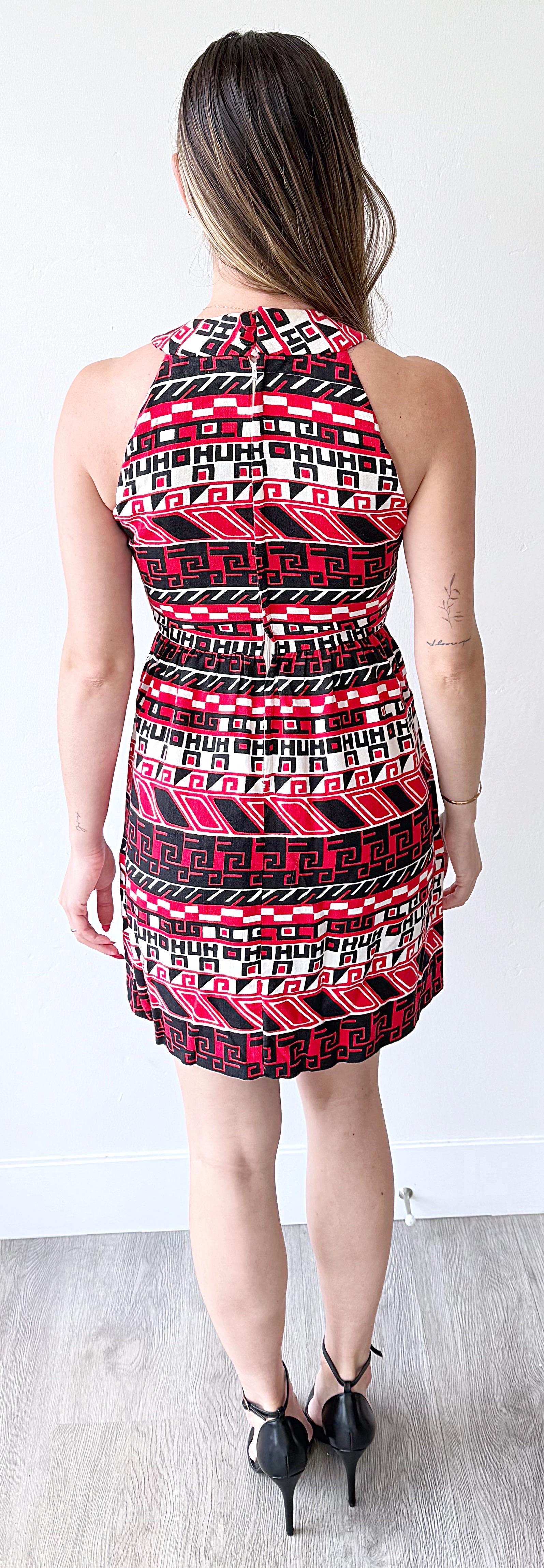 1960s Donald Brooks Boutique Mod Graphic Print Vintage Linen Dress w/ “HUH” Text In Excellent Condition For Sale In San Diego, CA