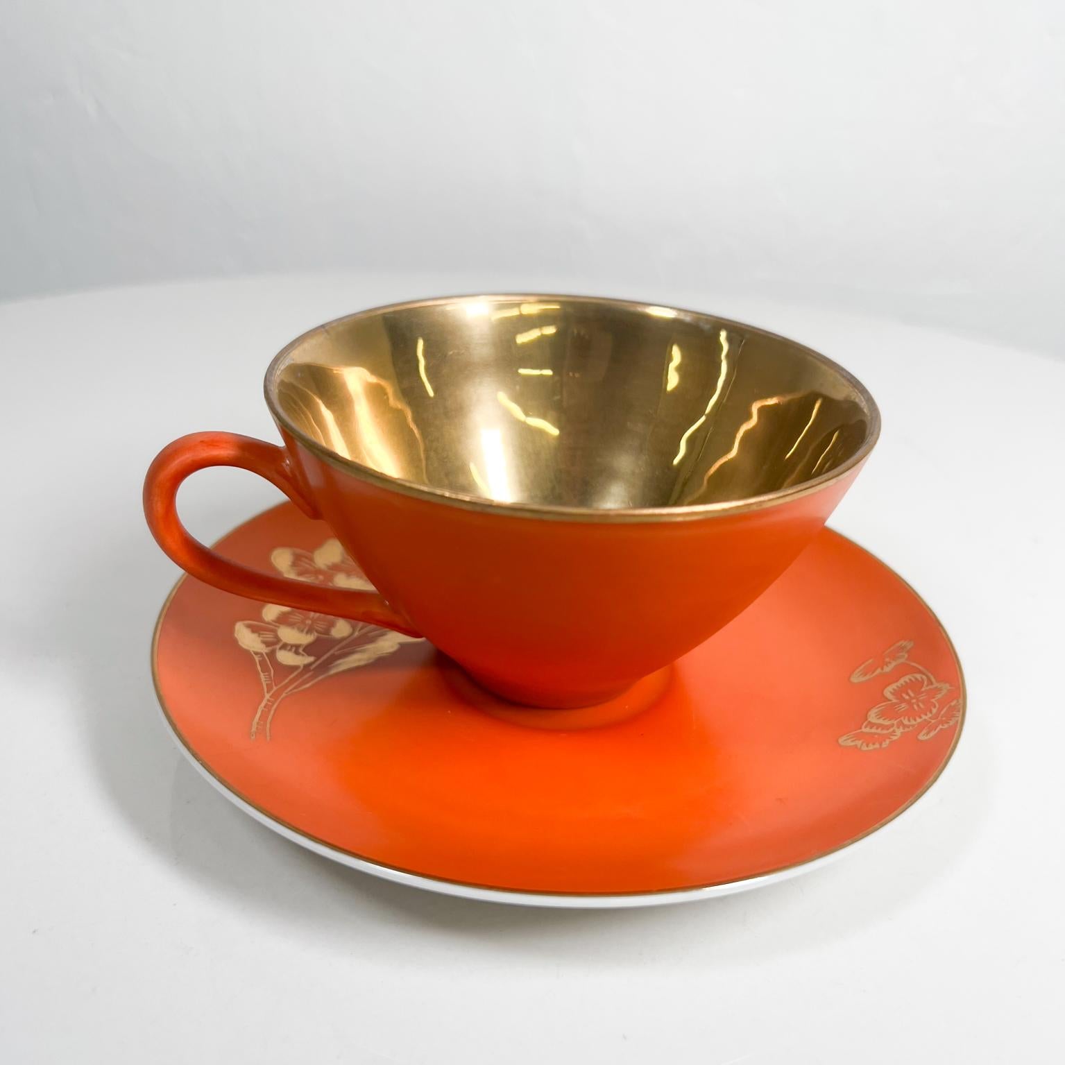 1960s Dorothy C. Thorpe California Persimmon Orange & Gold Dinnerware Set Four 1