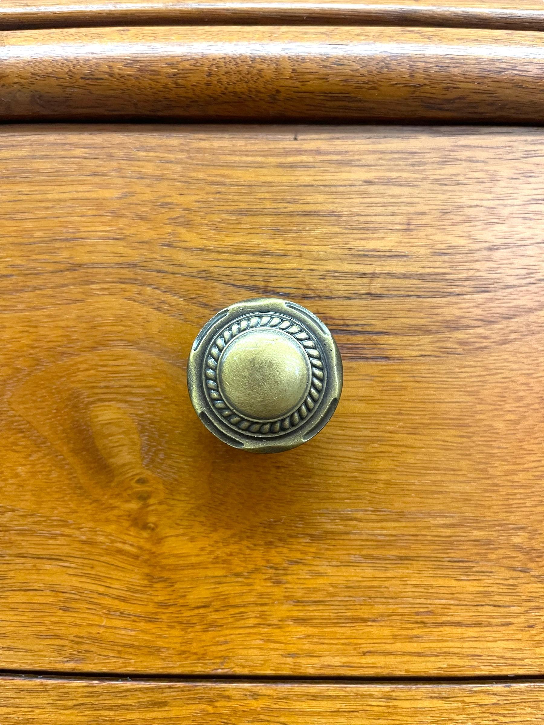 1960er Drexel Echt Nussbaum Mid-Century Sekretär Kommode mit Drop-Front-Schreibtisch. im Angebot 1