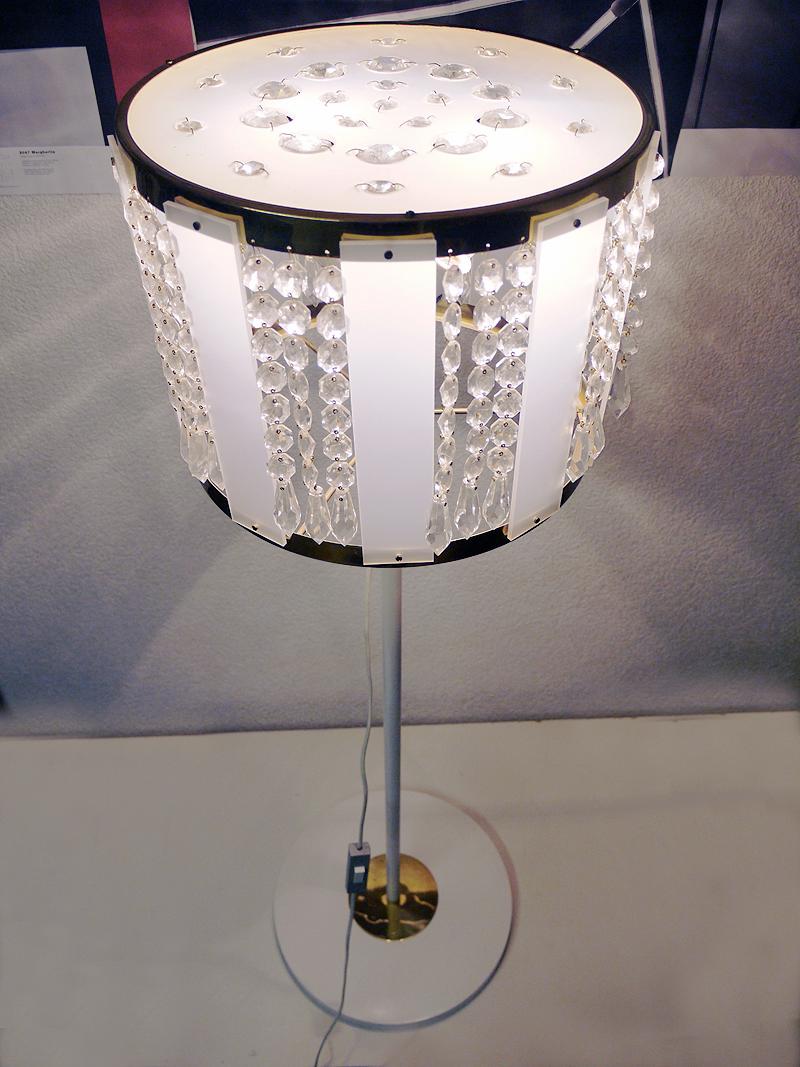 1960er-Jahre Trommelkronleuchter aus Kristall, Messing und weißem Lucit nach Art von Stilnovo im Angebot 6