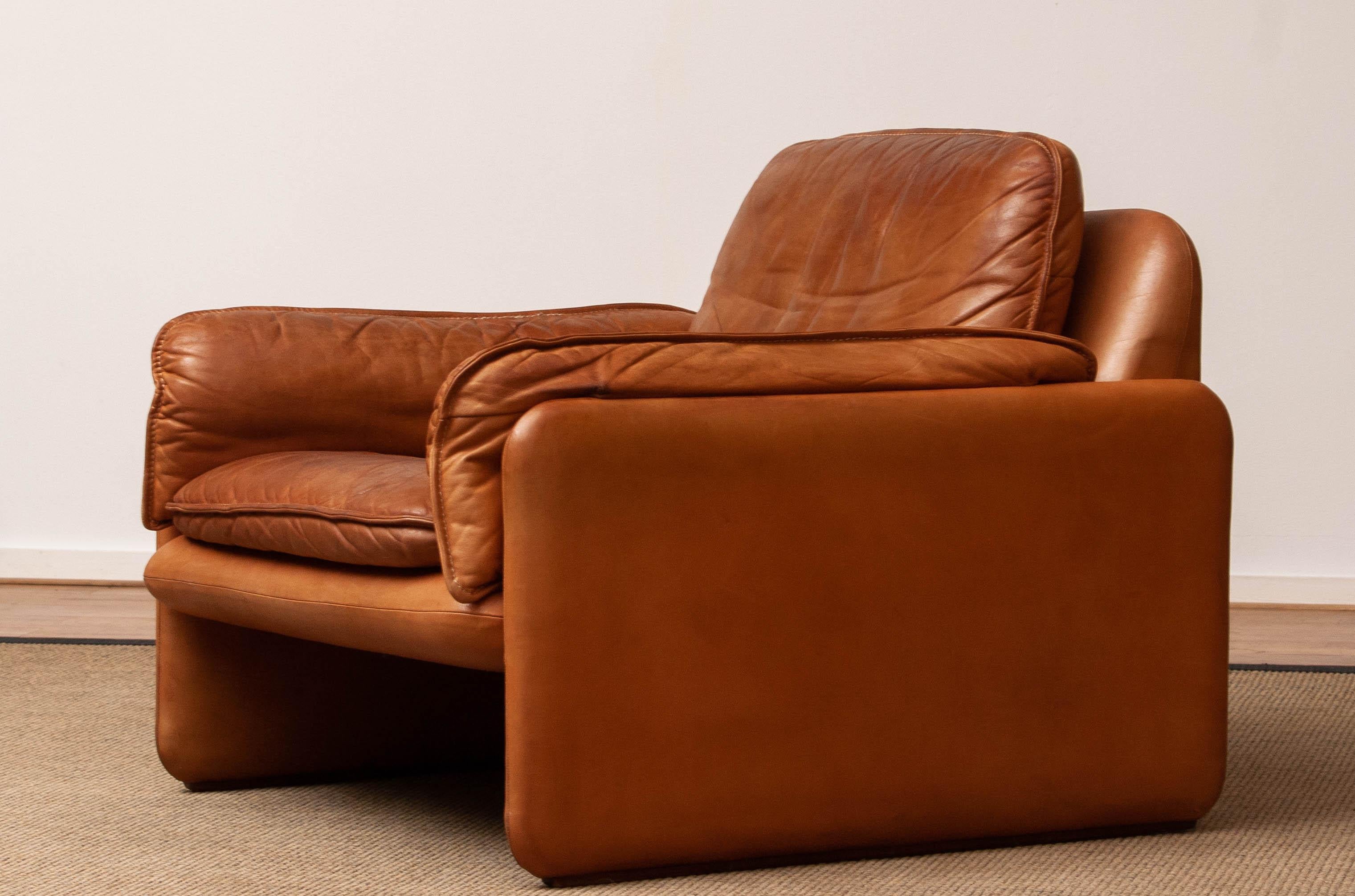 1960's DS-61 Cognac / Nature Color Leather Brutalist Lounge Chair by 'De Sede' In Good Condition In Silvolde, Gelderland