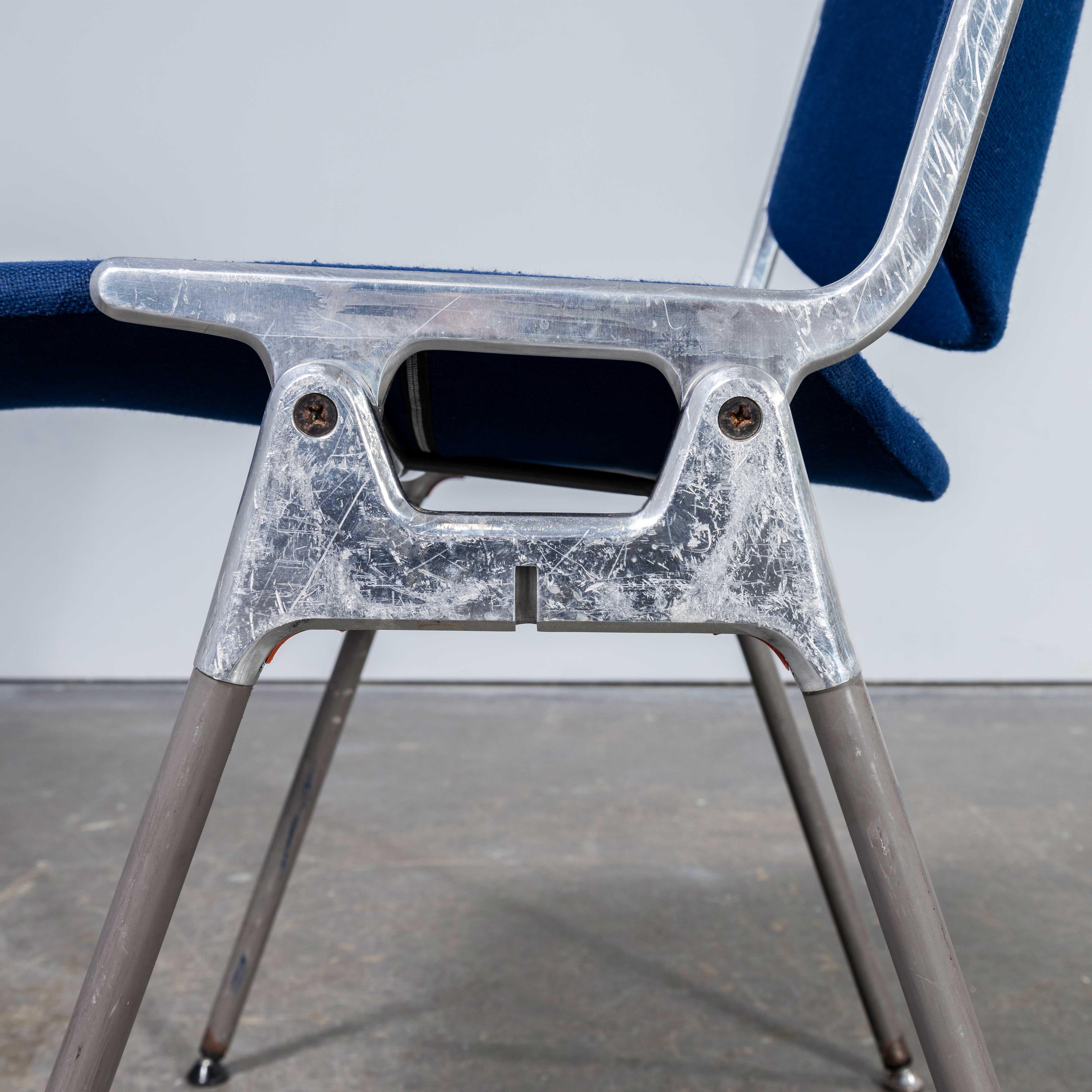 1960's DSC 106 Silla de Comedor Tapizada Castelli - Buena Cantidad Disponible en venta 2