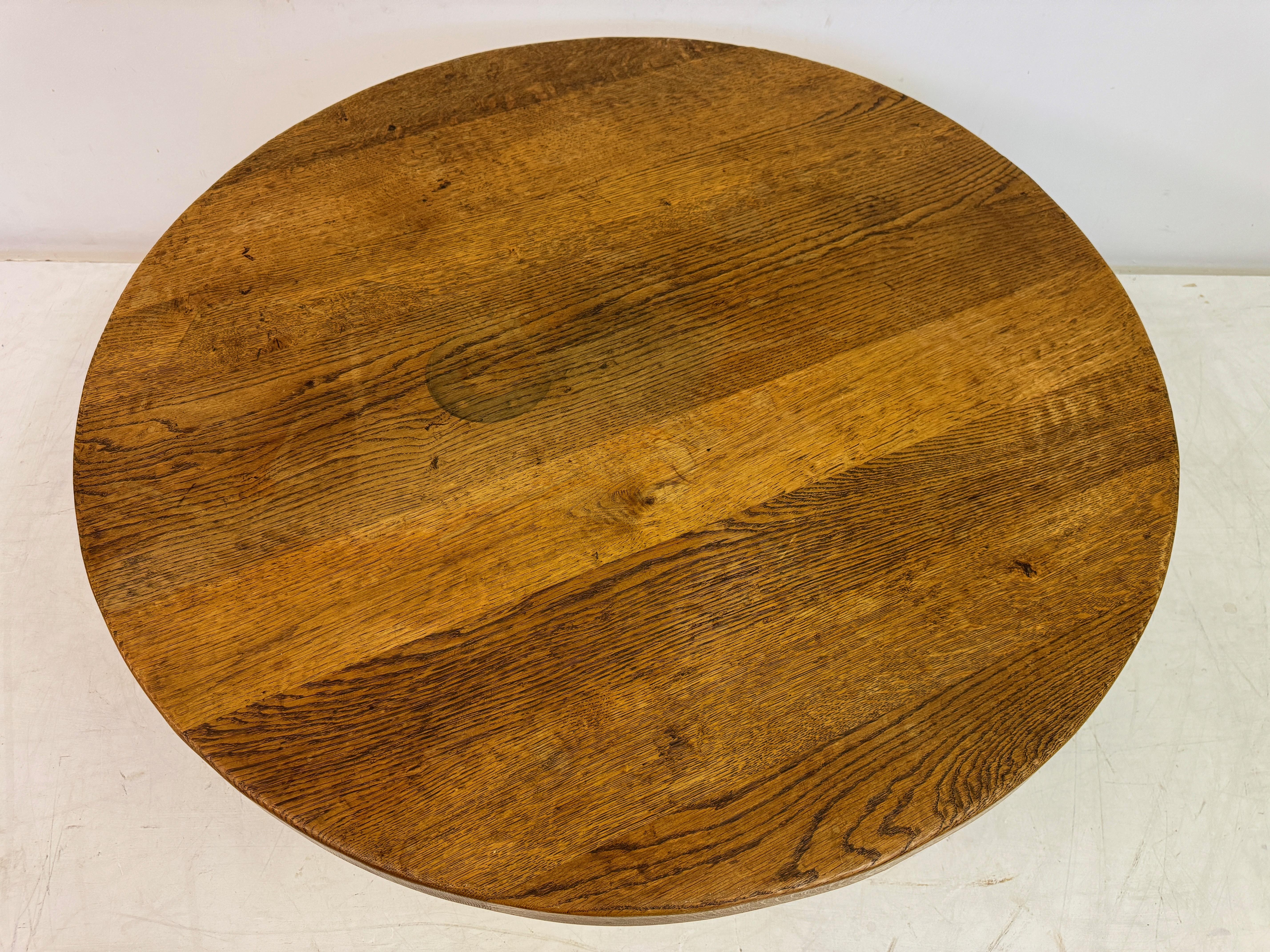 Tavolino da caffè circolare brutalista olandese del 1960 in Oak in vendita 4