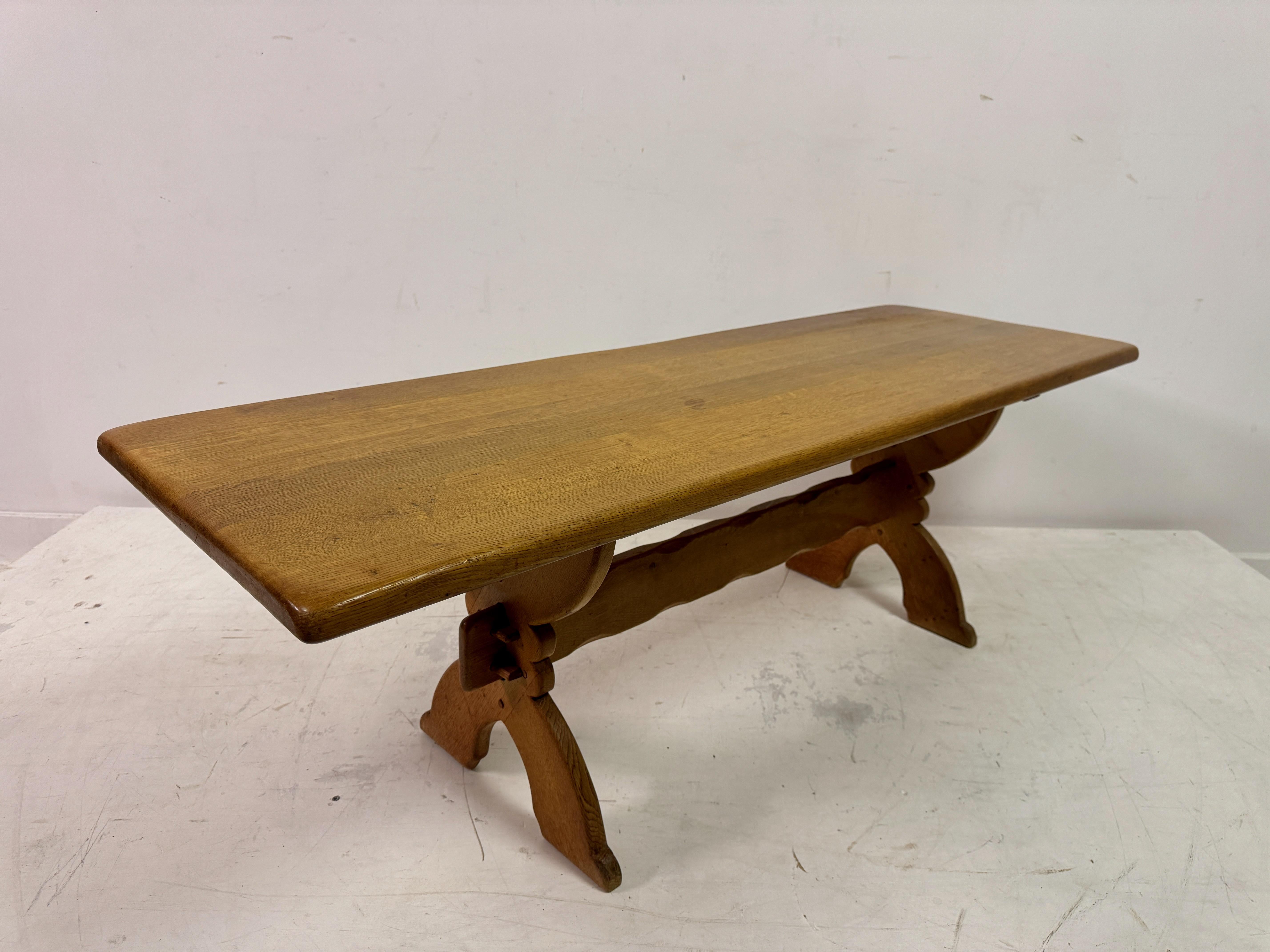 Table basse en chêne hollandais des années 1960 en vente 4