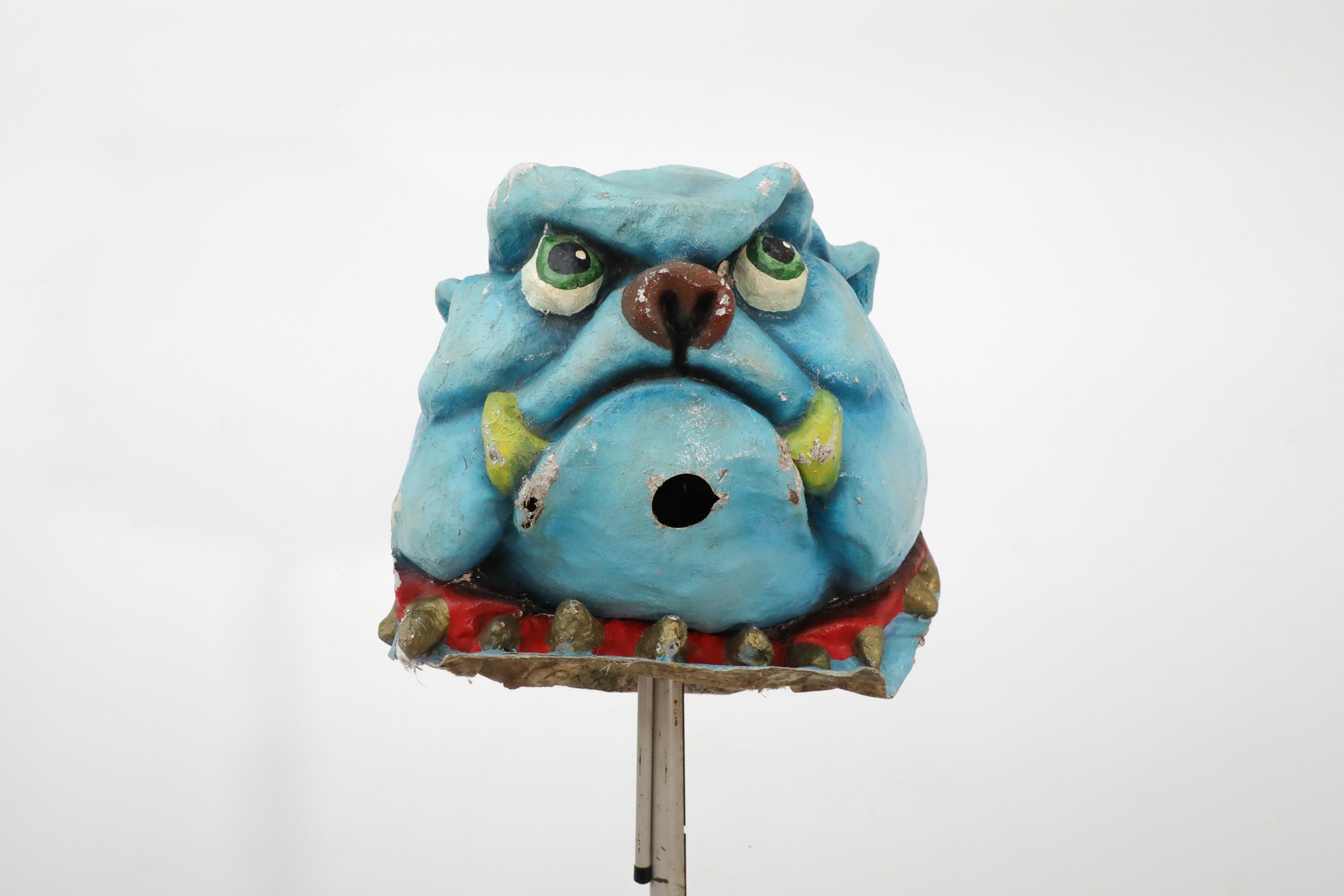 Mid-Century moderno 1960 Dutch Papier Mache Blue Bulldog Carnival Parade Head in vendita