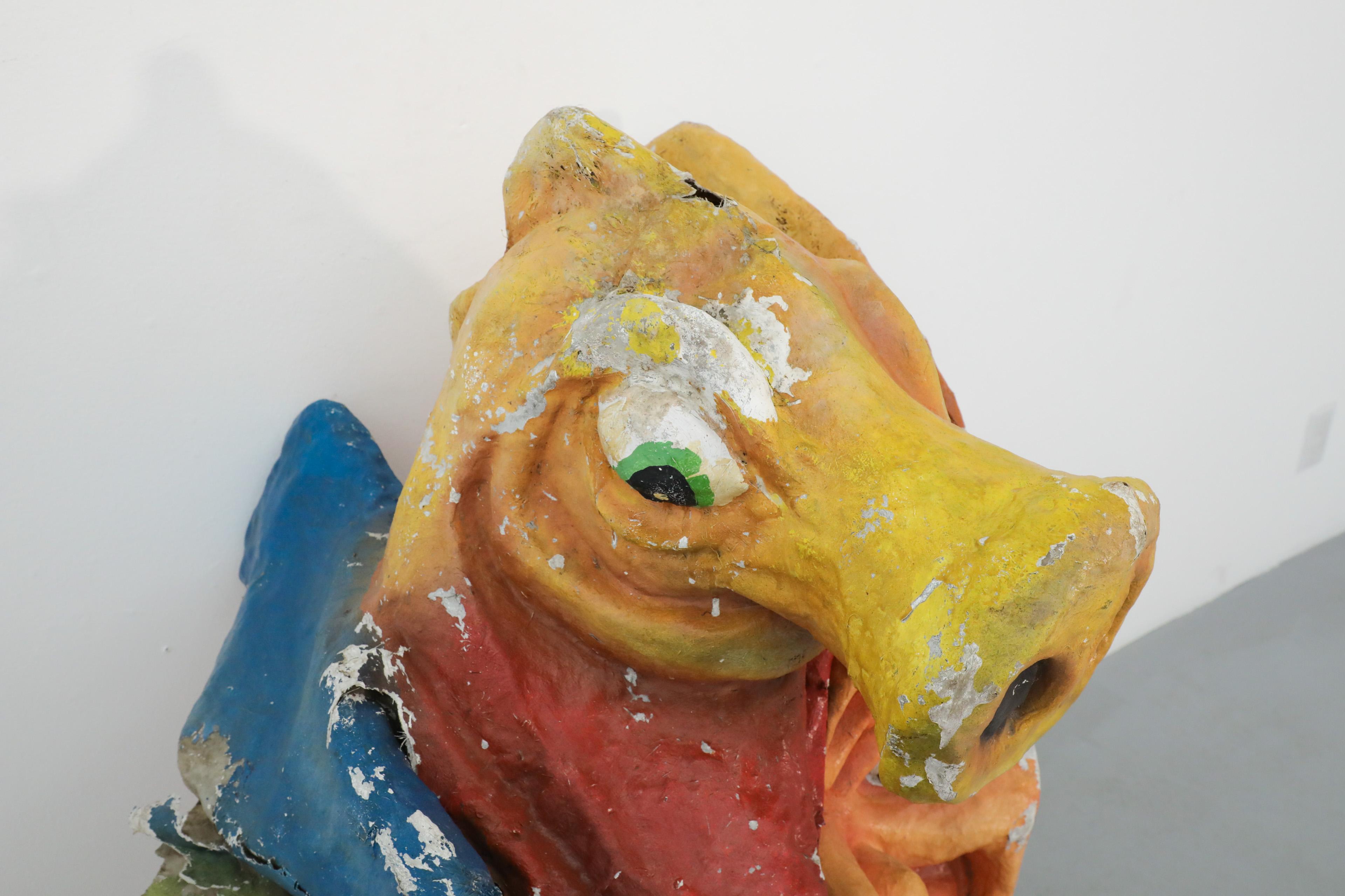 Dipinto a mano 1960 Papier Mache olandese Extra Large Sea Devil Carnival Parade Head in vendita
