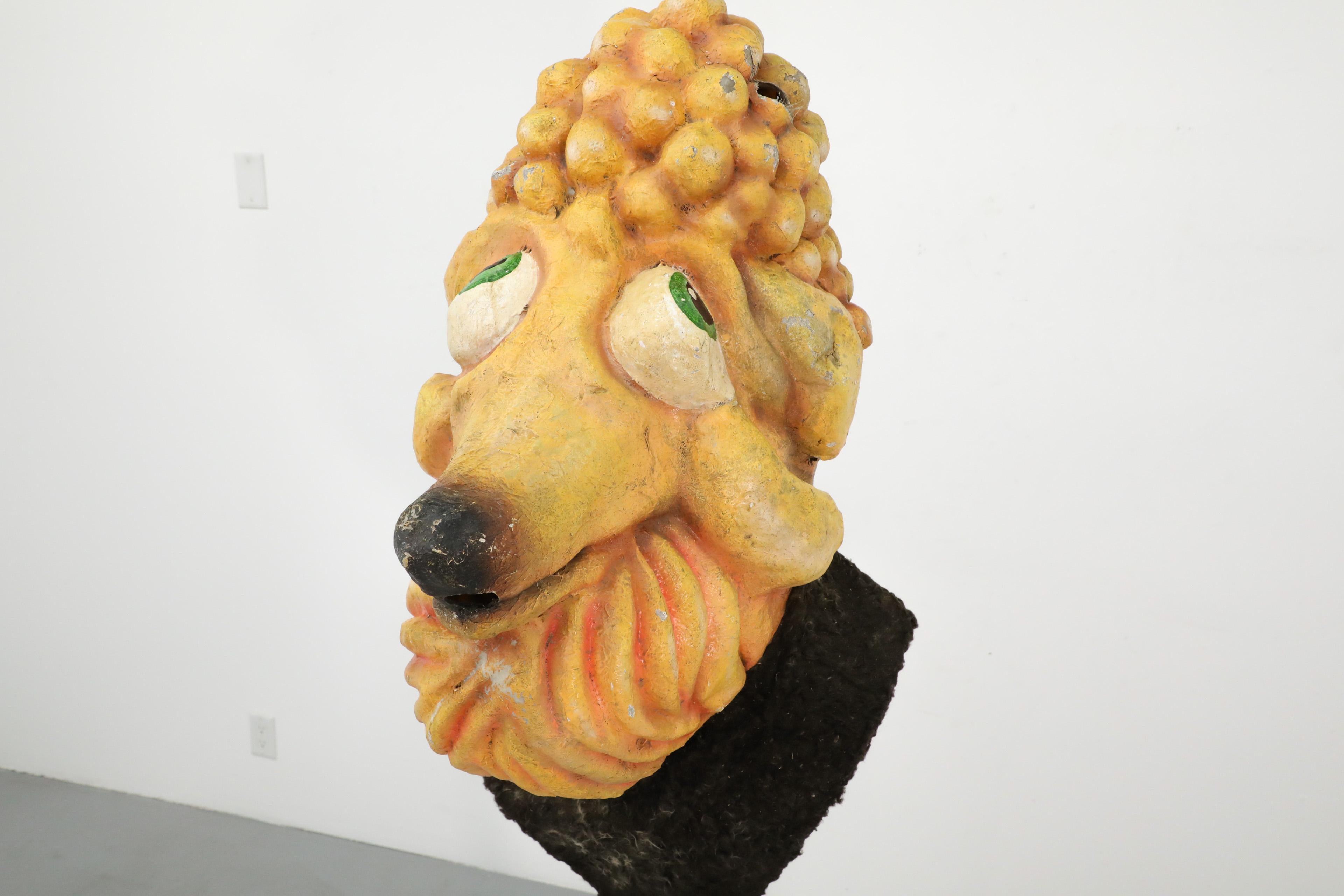 Olandese Testa di barboncino olandese di cartapesta del 1960 con faccia da parata di Carnevale in vendita