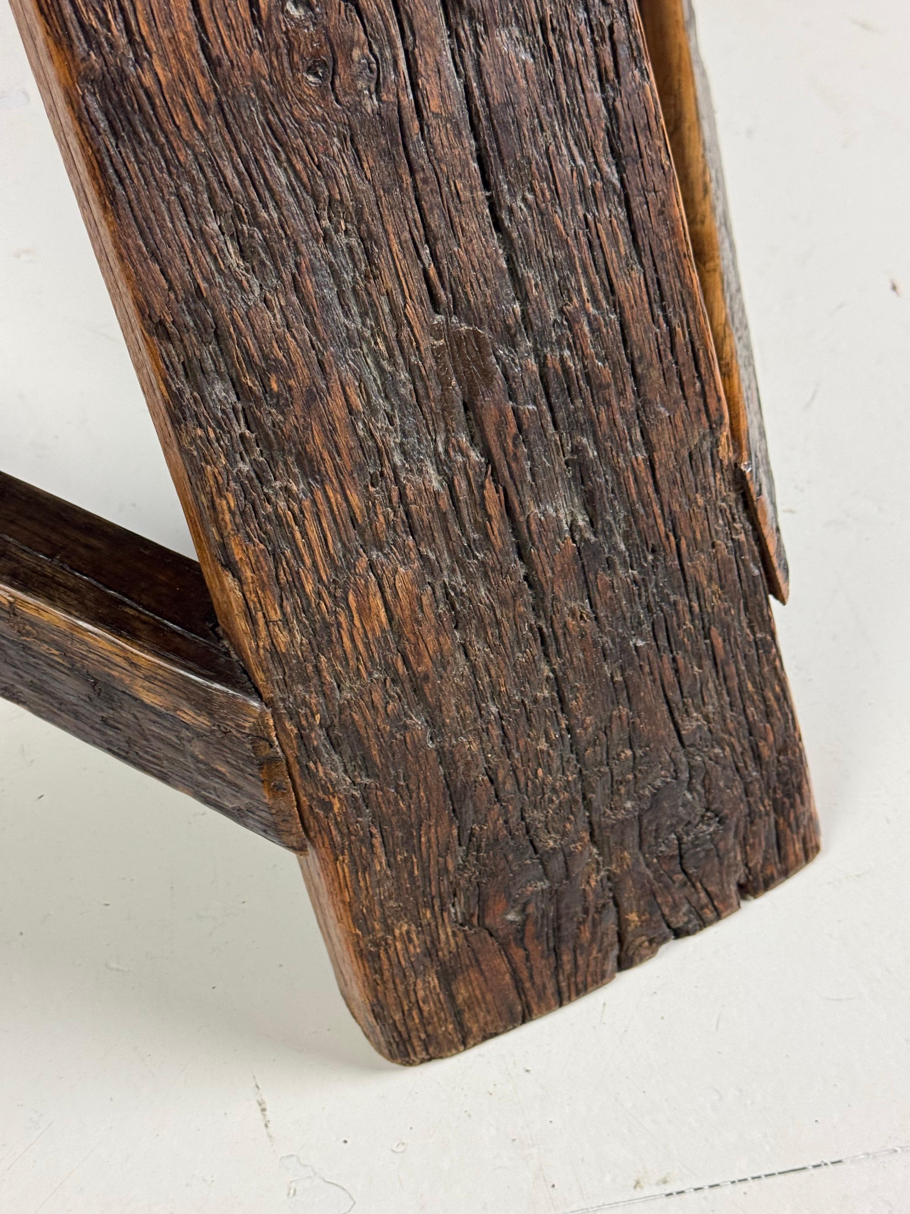 Mesa de comedor / centro rústica holandesa de los años 60 en venta 4