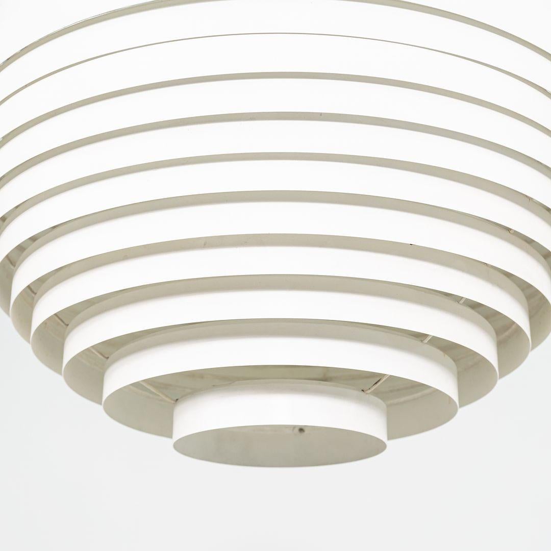 Lampada a sospensione a sfera dinamica degli anni '60 Wilhelm Vest per VEST Leuchten in Austria in vendita 2